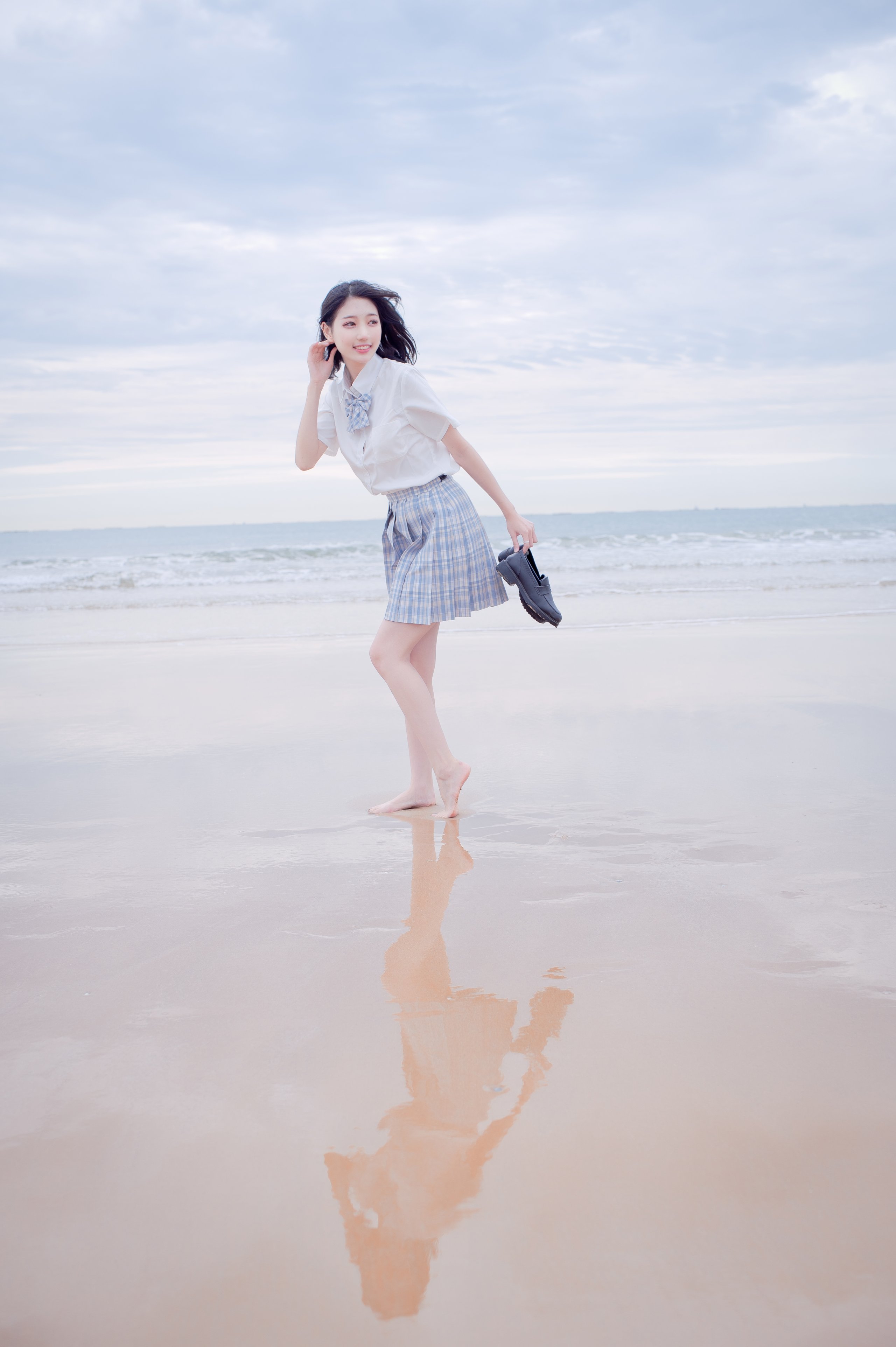 周嘰是可愛兔兔 - 海邊JK