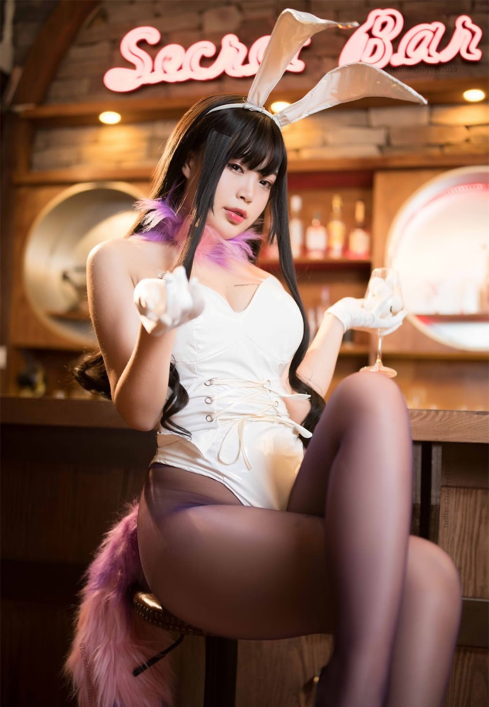 白烨烨 - 恶魔姐姐兔女郎