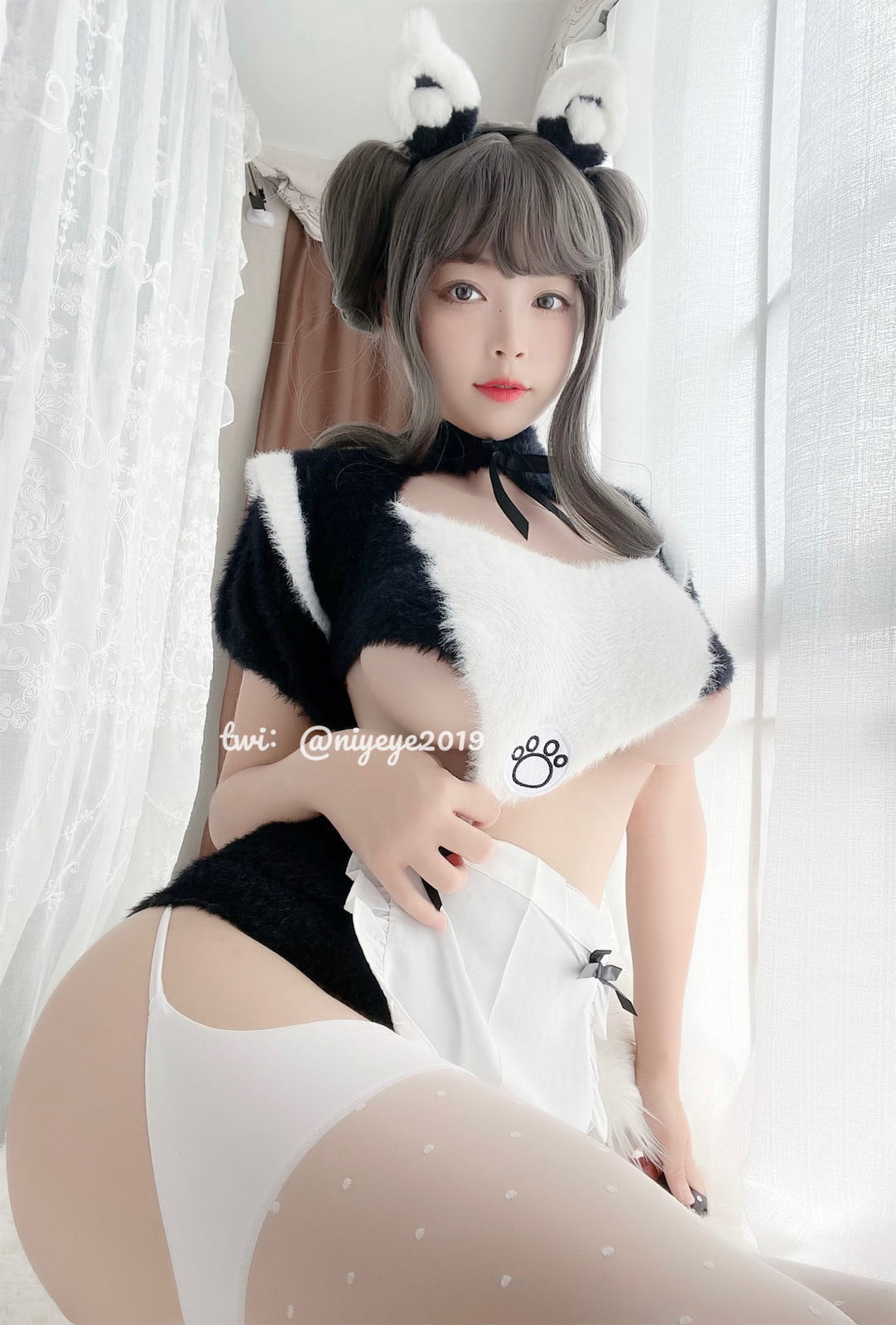 白烨烨 - アズールレーン 恐ろしい乳牛