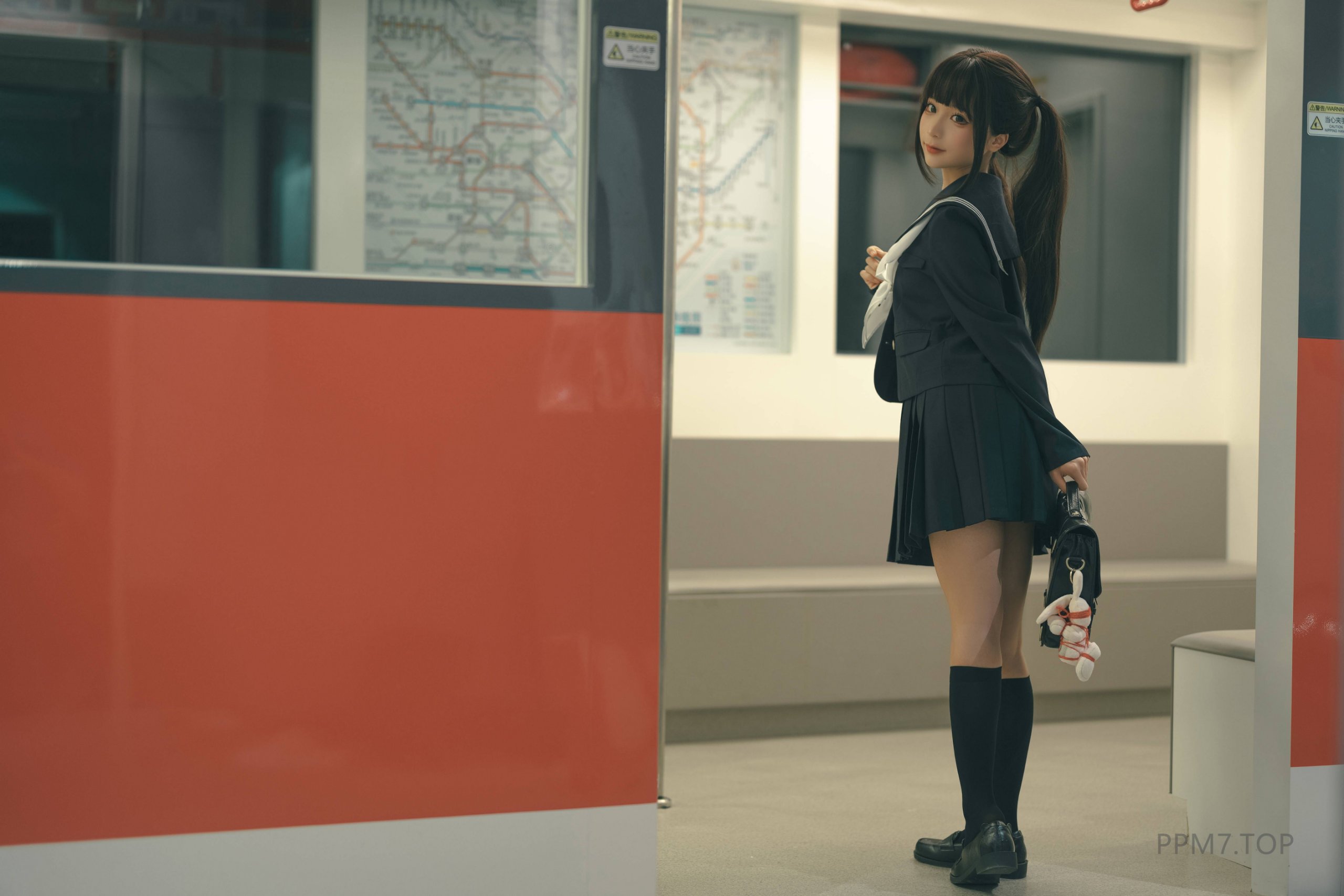 Chun Momo Master's Task Cosplay Photo Set