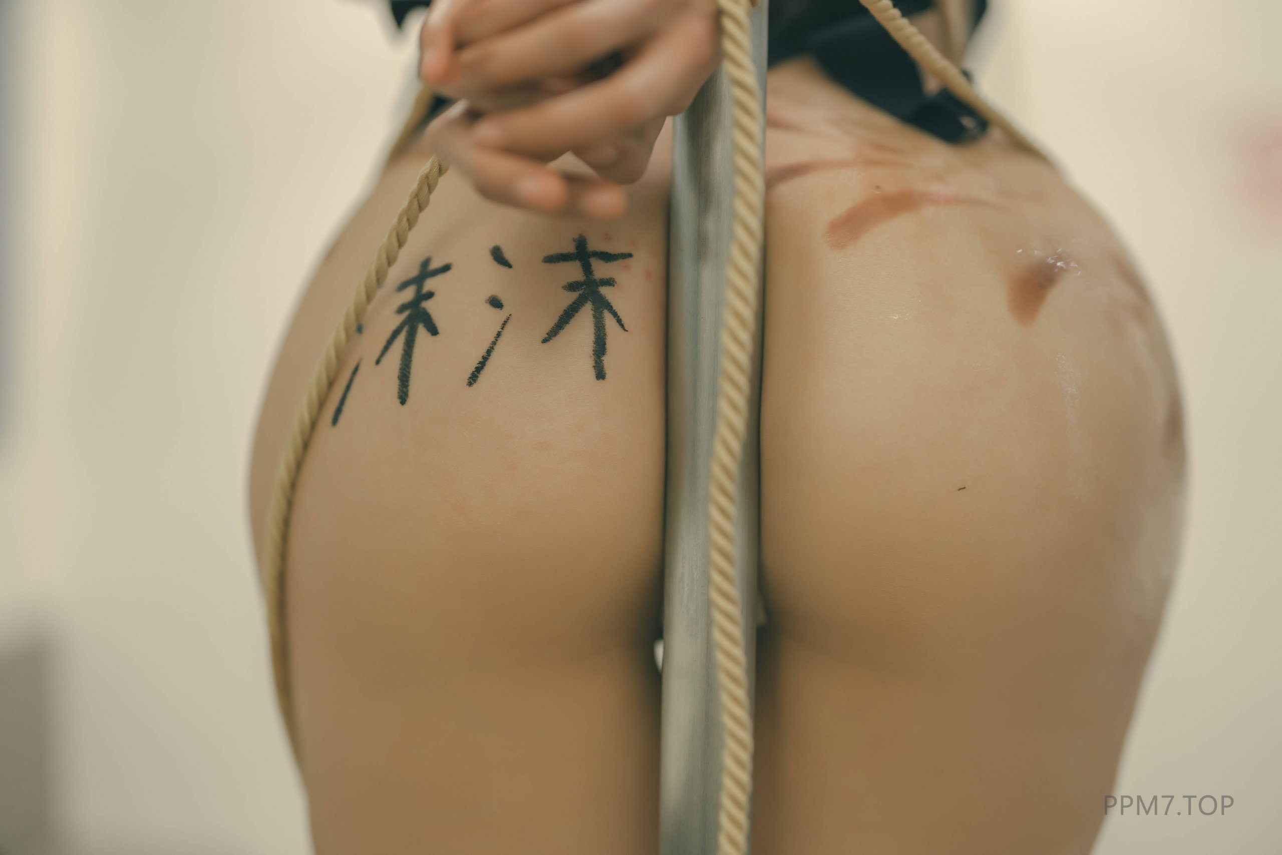 ชุดภาพคอสเพลย์ Chun Momo 'ภารกิจของเจ้านาย'