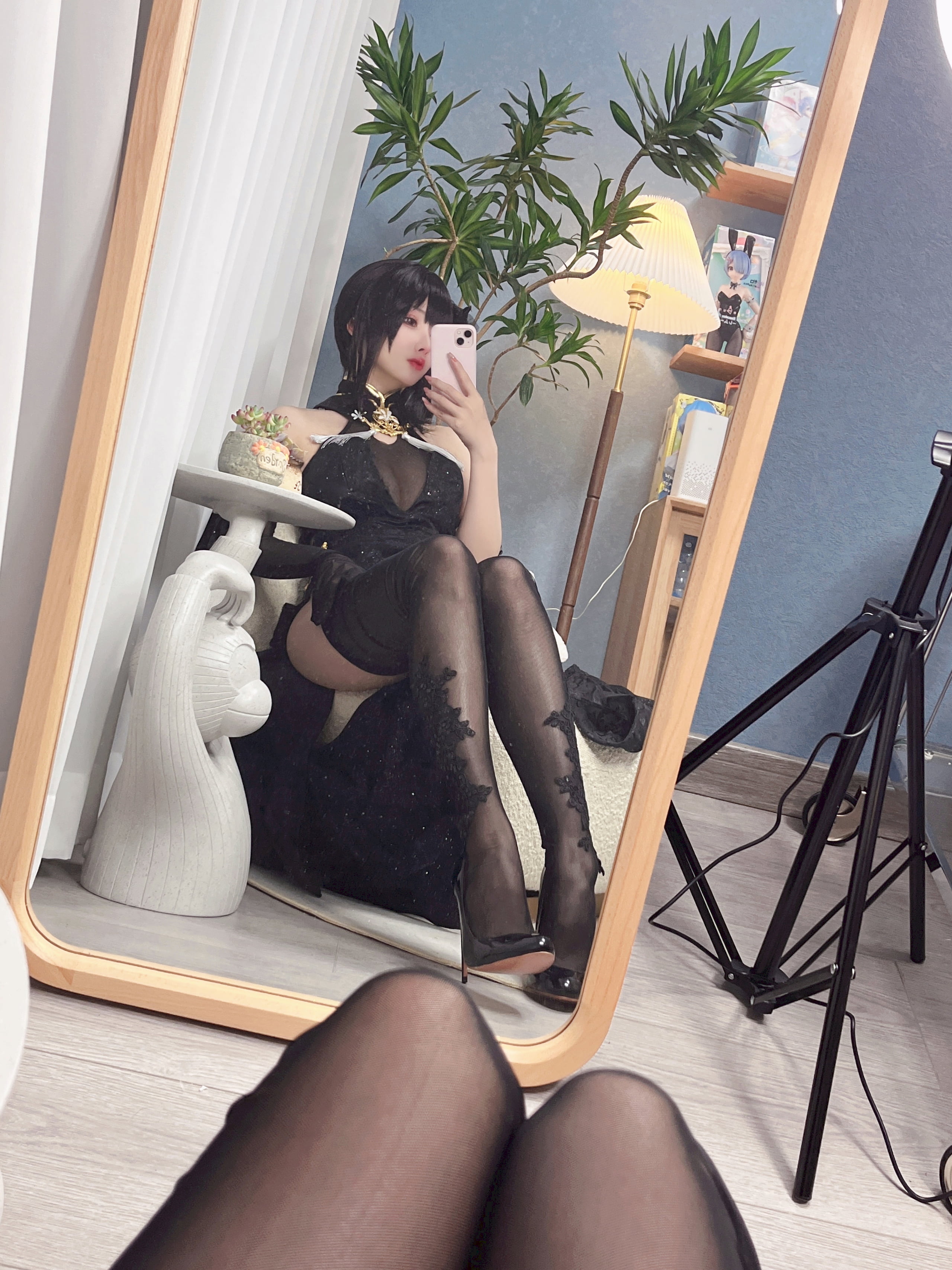 Rioko Liangliangzi Zhenhai Selfie