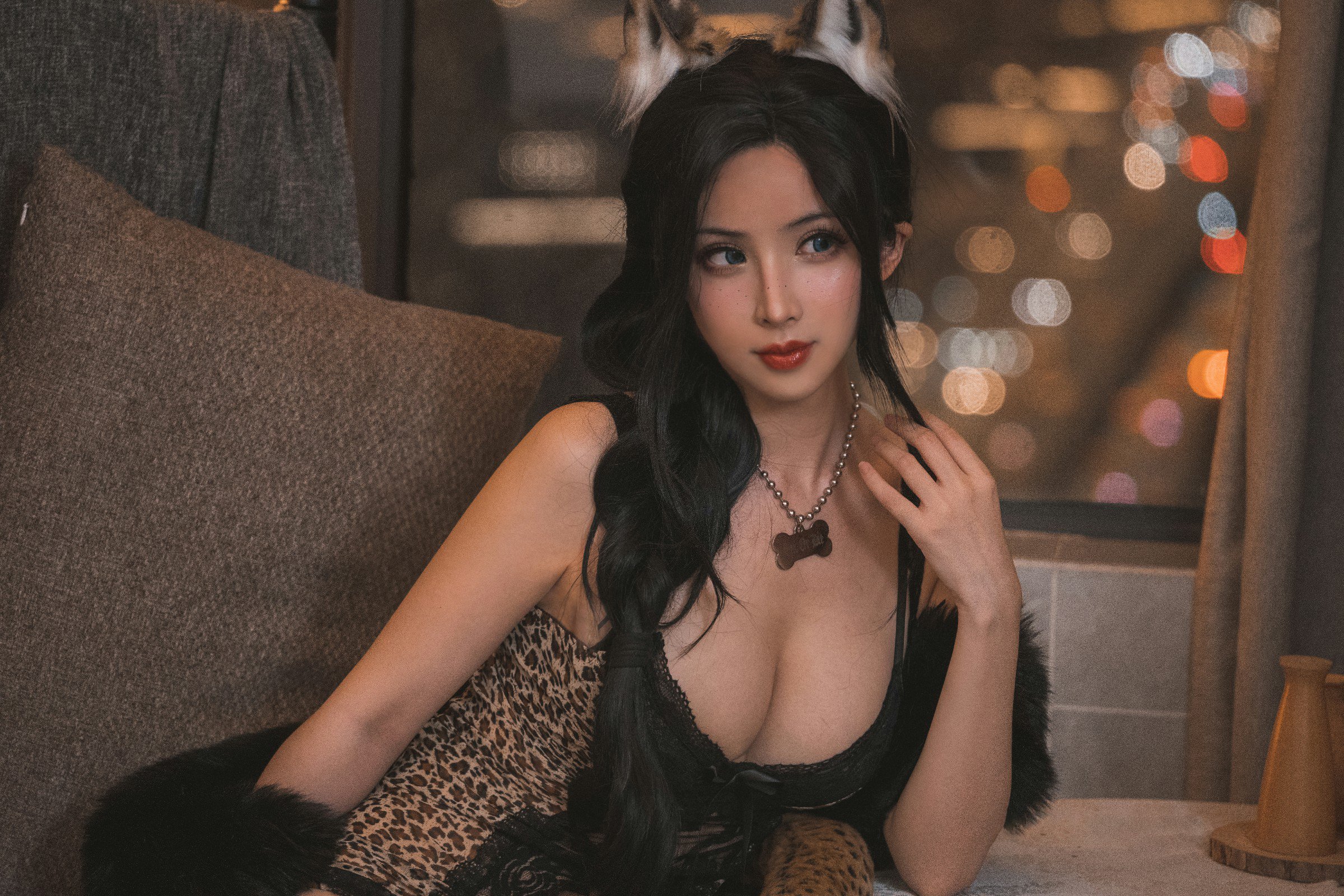 里奧科涼涼子-豹子女士的秘密約會