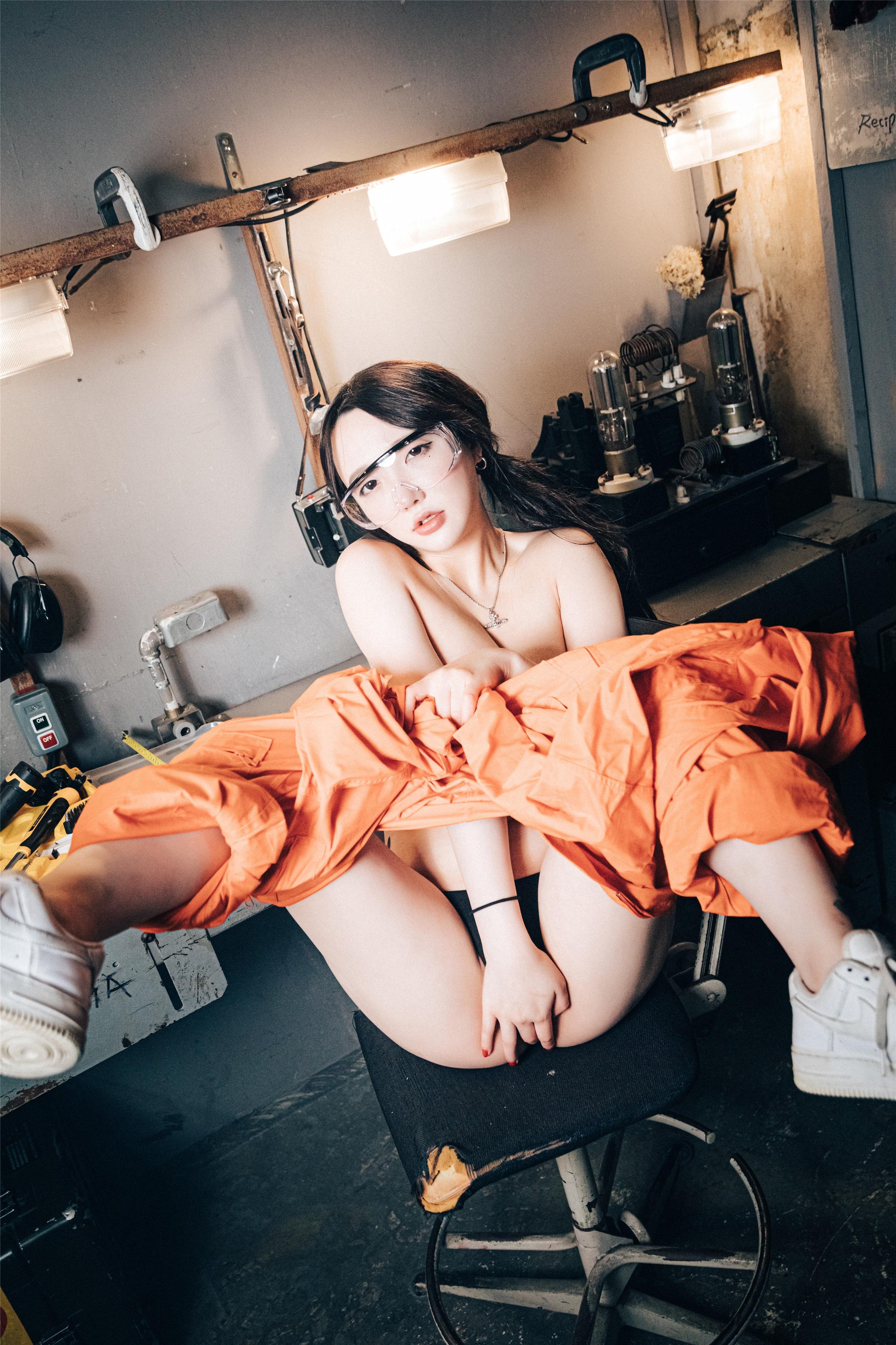 Loozy] Son Ye-Eun (손예은) - Công Cụ Của Tôi Ở Đâu 82P