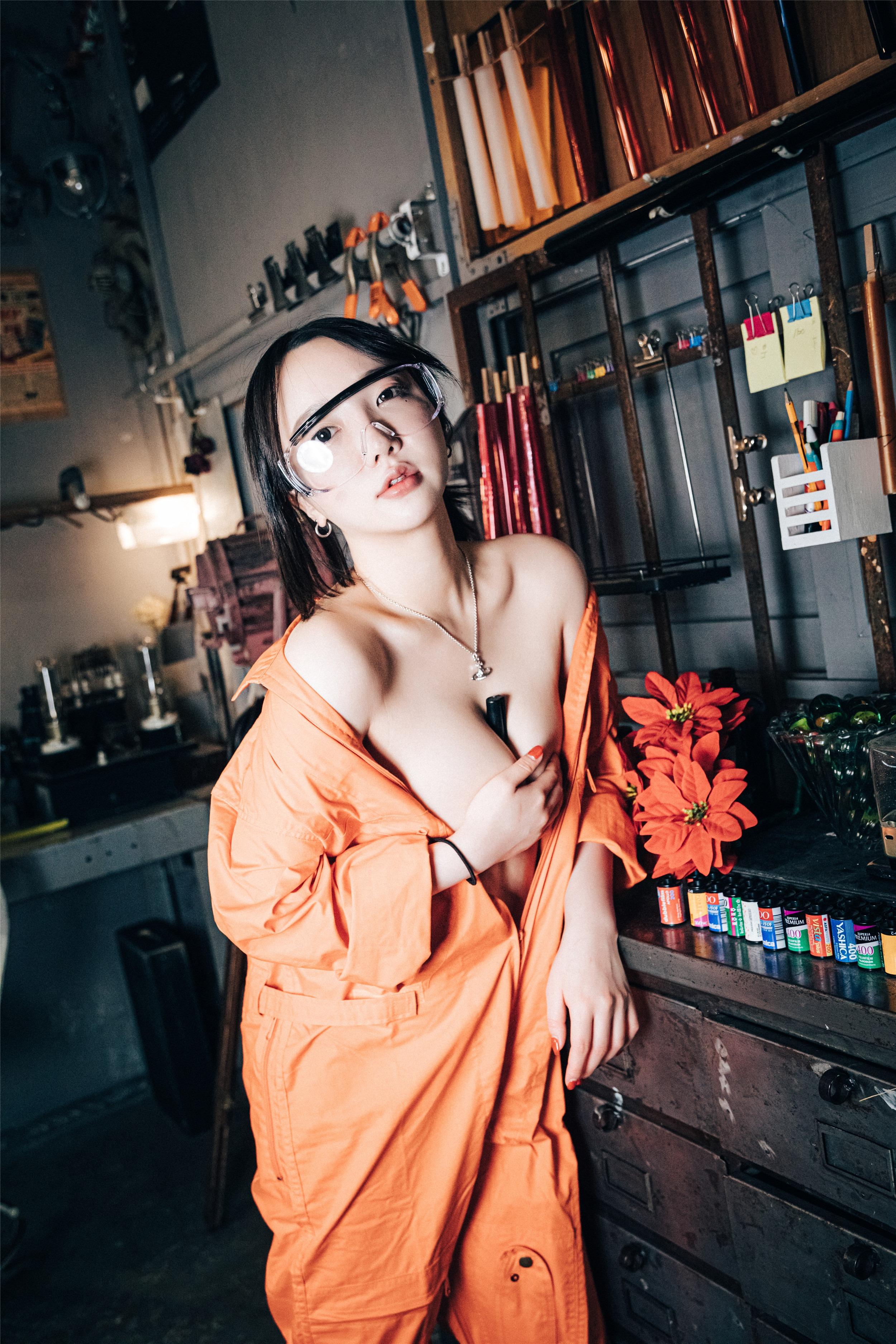 Loozy] Son Ye-Eun (손예은) - Công Cụ Của Tôi Ở Đâu 82P