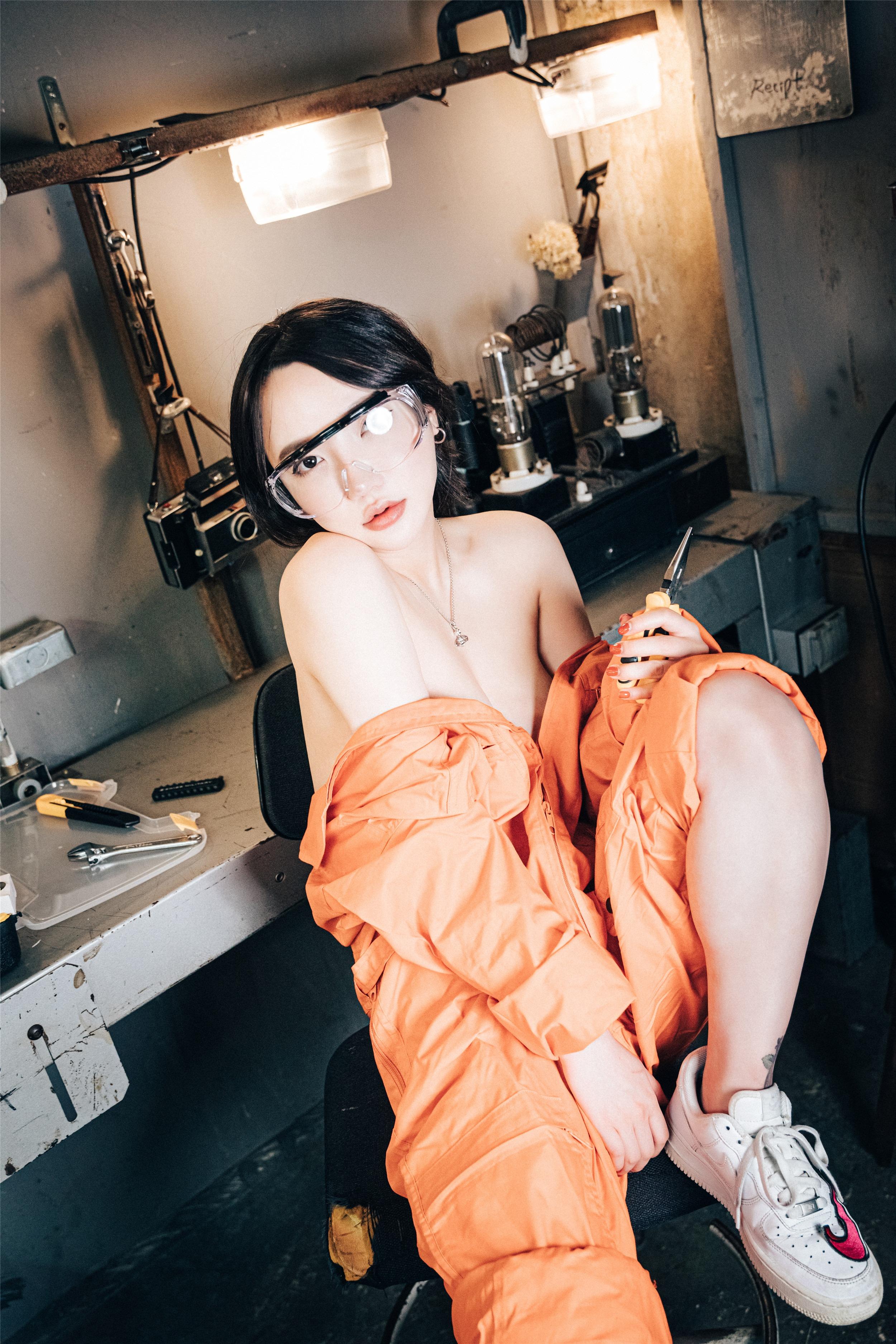 Loozy] Son Ye-Eun (손예은) - Công Cụ Của Tôi Ở Đâu 82P