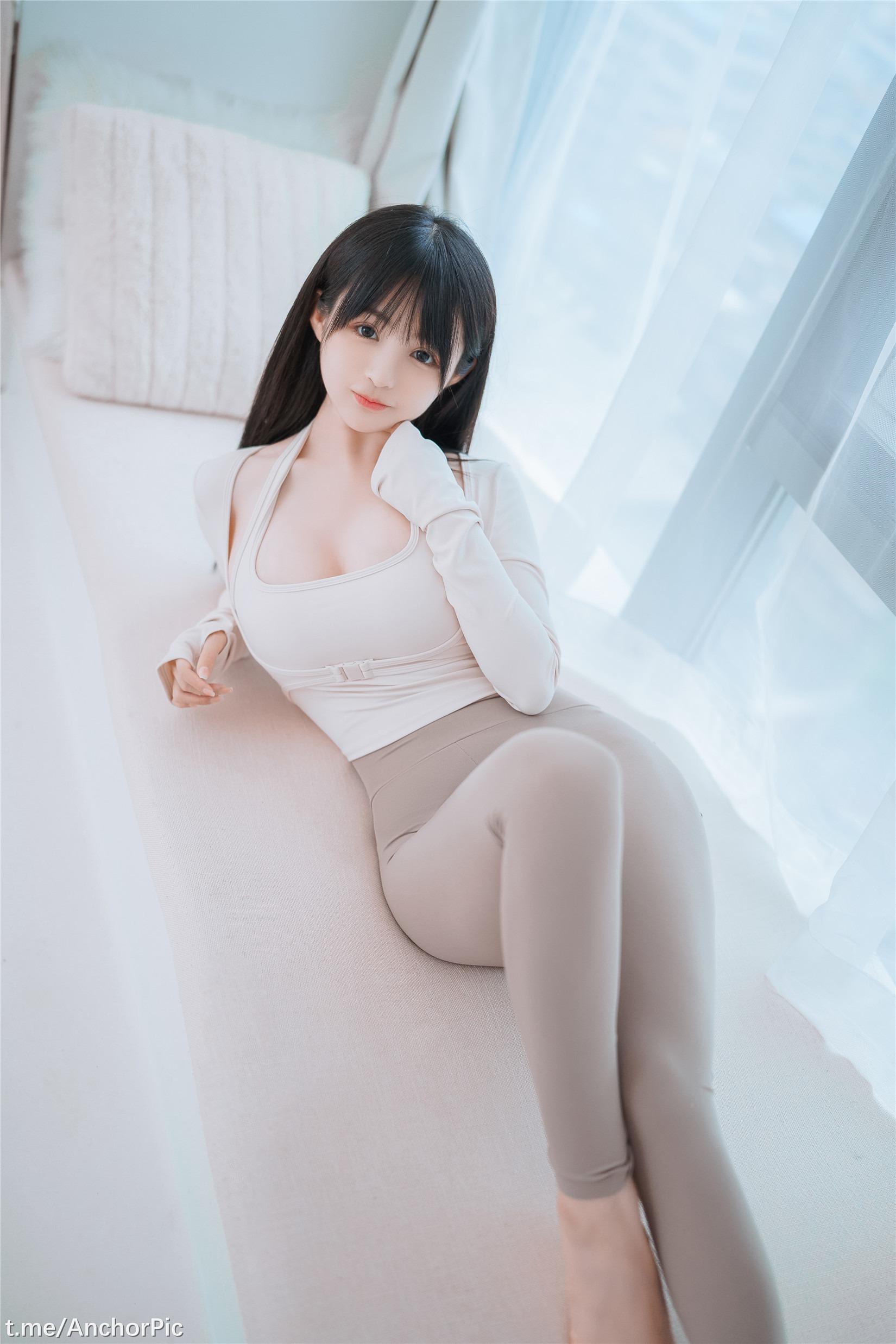Sakurai Ningning - Yoga Em gái 111P
