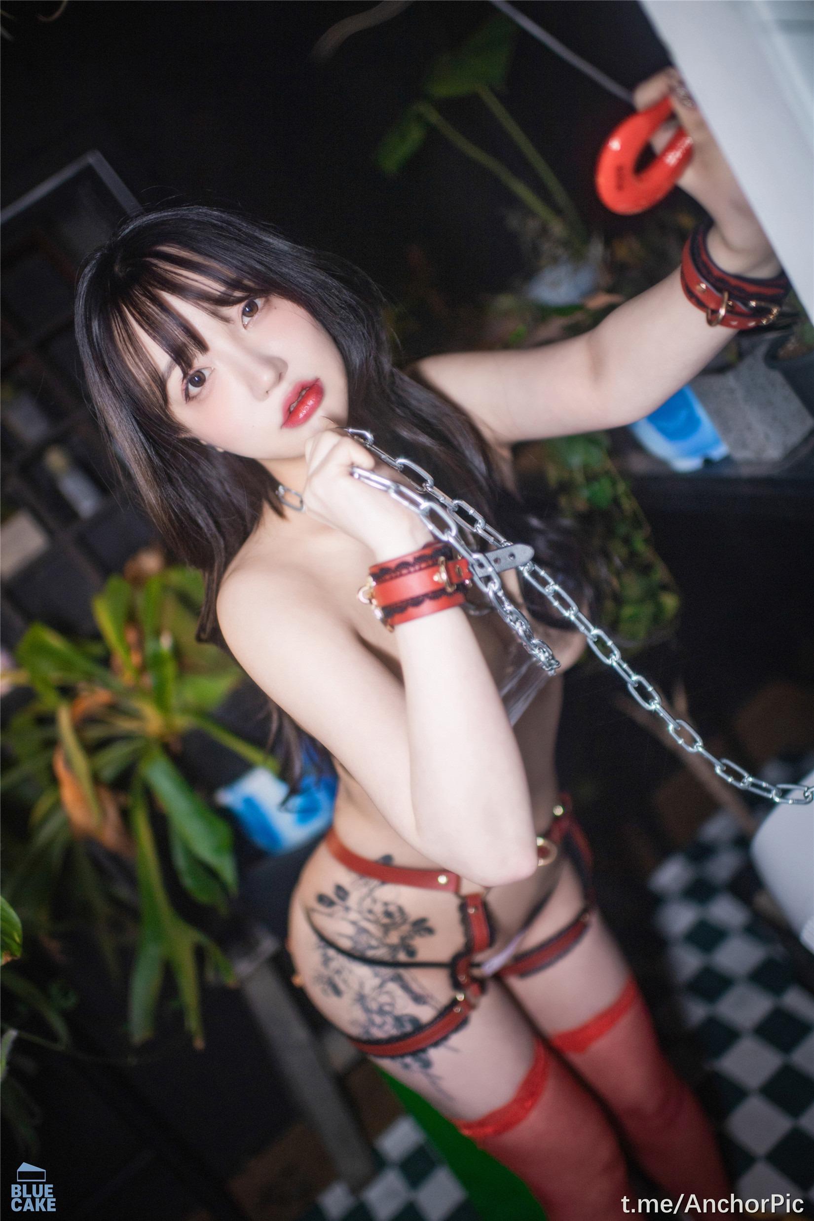 BLUECAKE] Son Ye-Eun - REDHOOD SM 154P