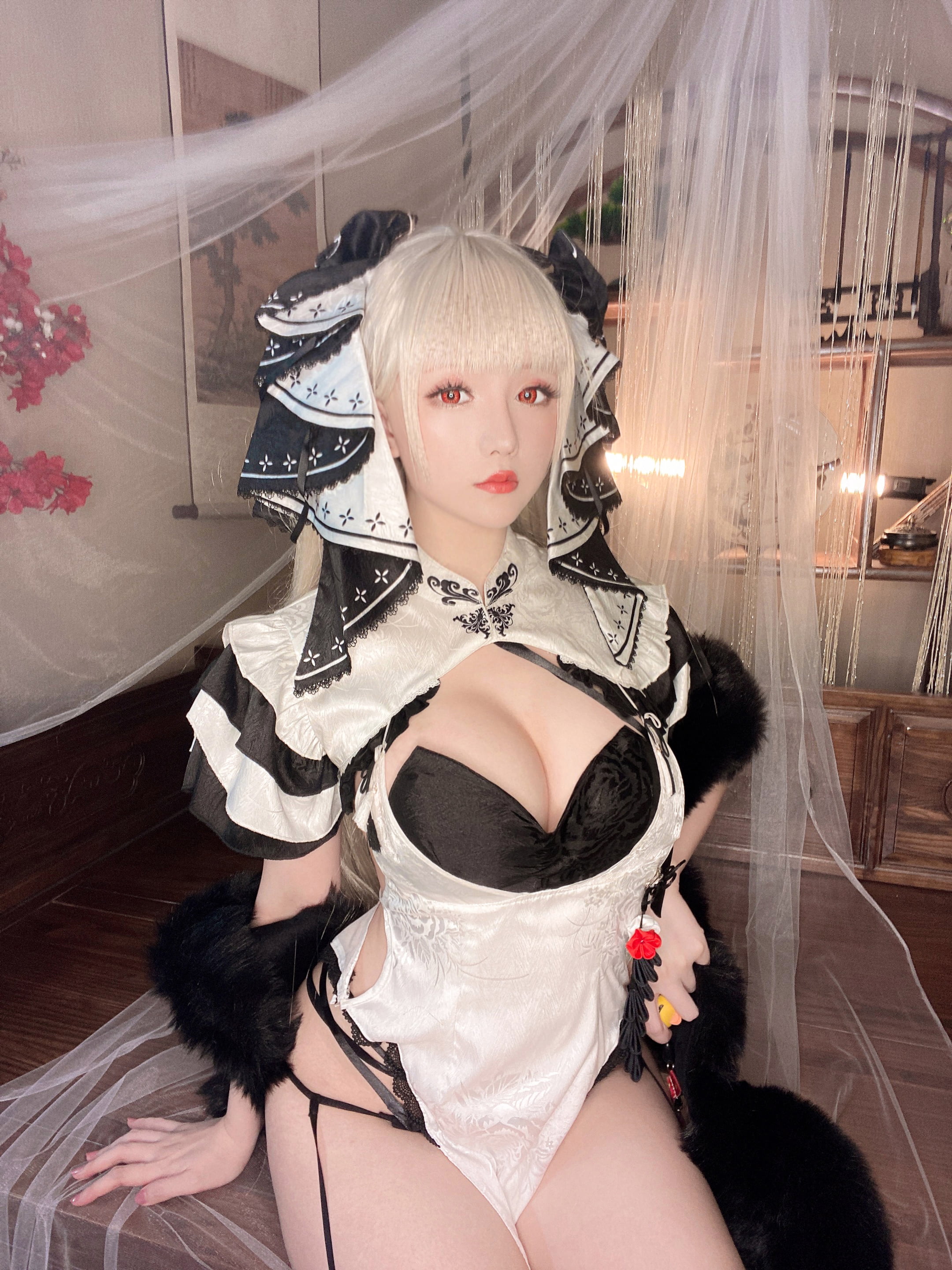 Star of the Slow - Formidable Qipao