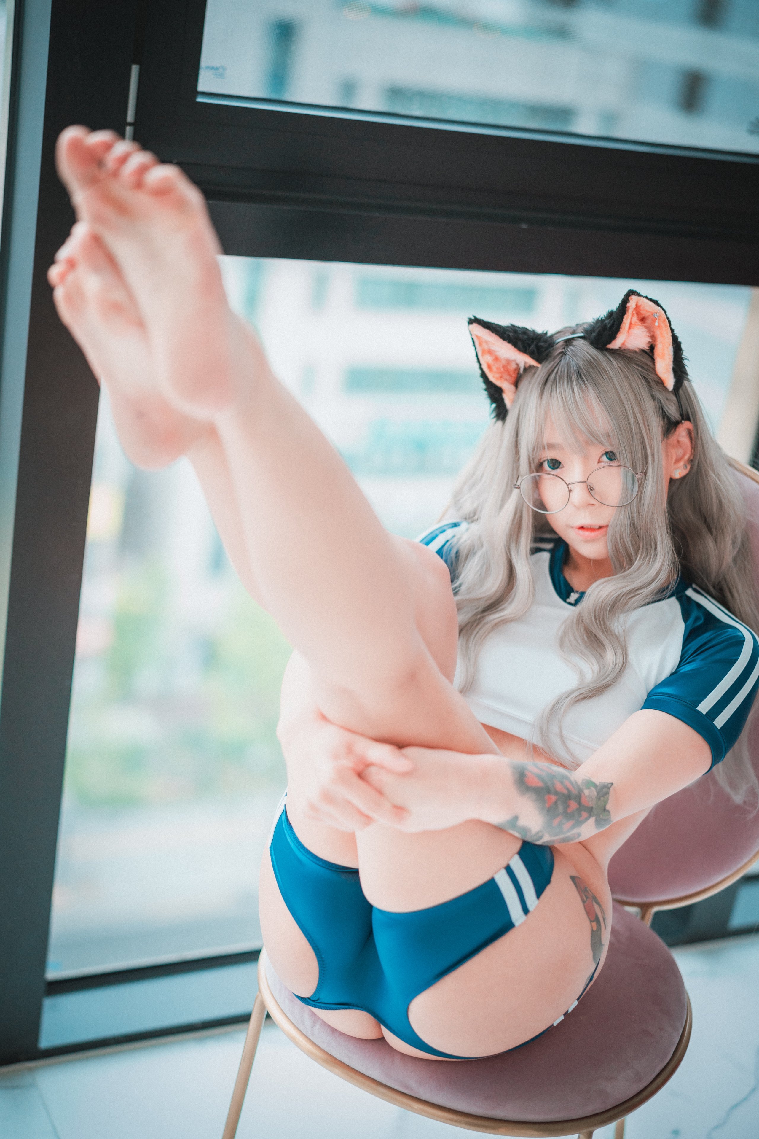DJAWA Photo - Maruemon (마루에몽) - Cô Gái Cẩn Thận vs Cô Gái Thể Thao
