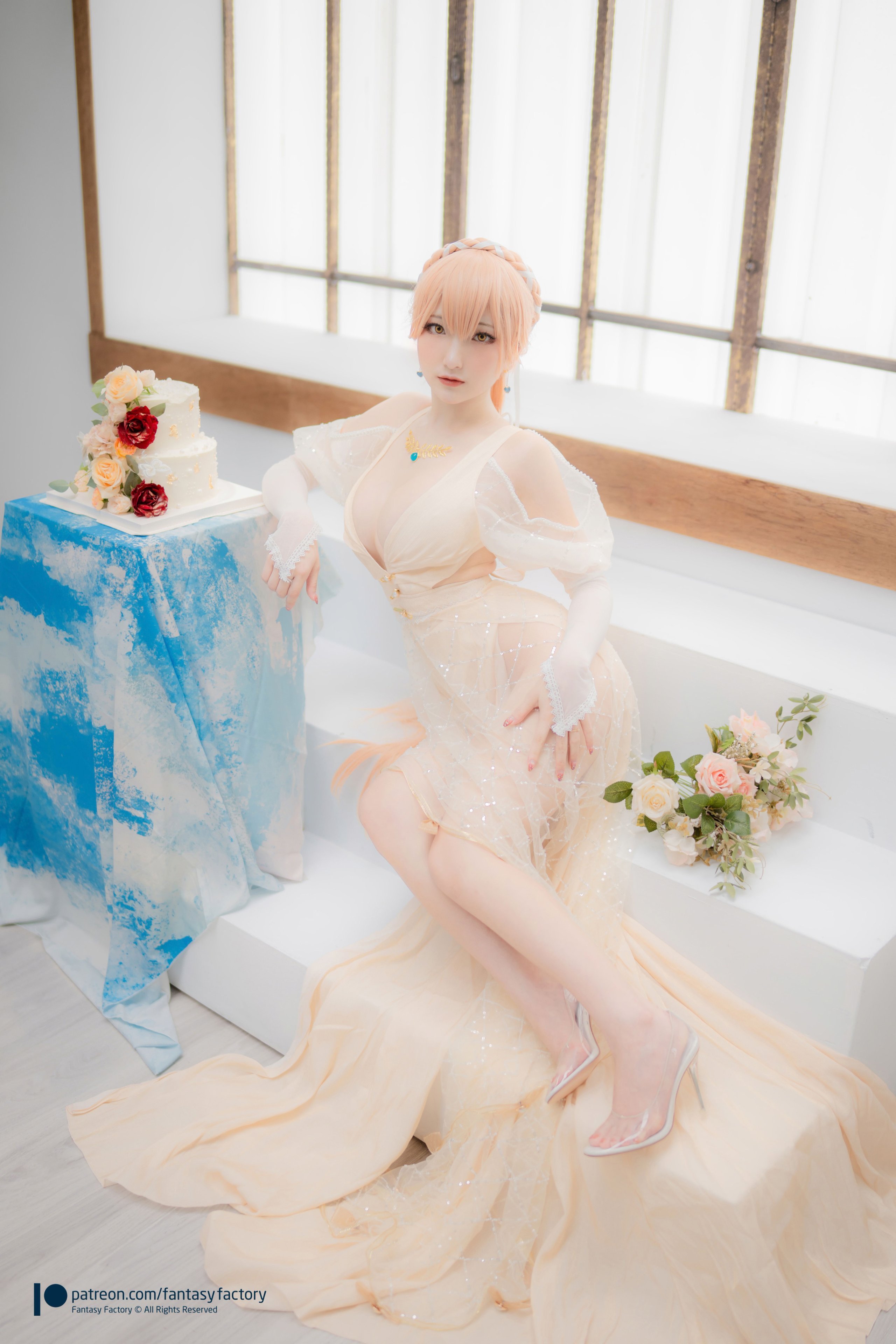 ファンタジー ファクトリー] オツ-14 ウェディングドレス