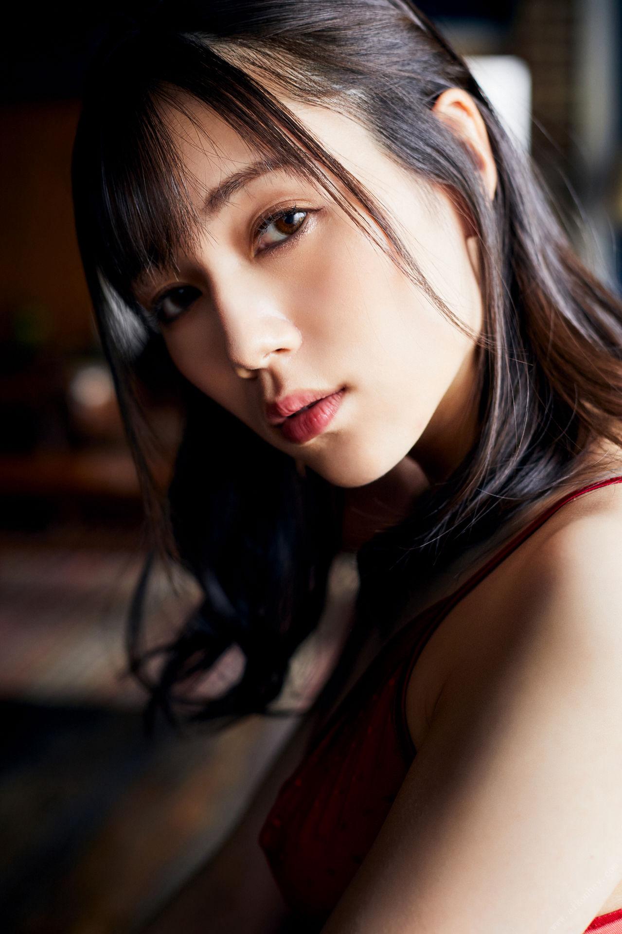 涼森れむ 世界一美しいヘアヌード レッド Ver. FRIDAY デジタル写真集 90P
