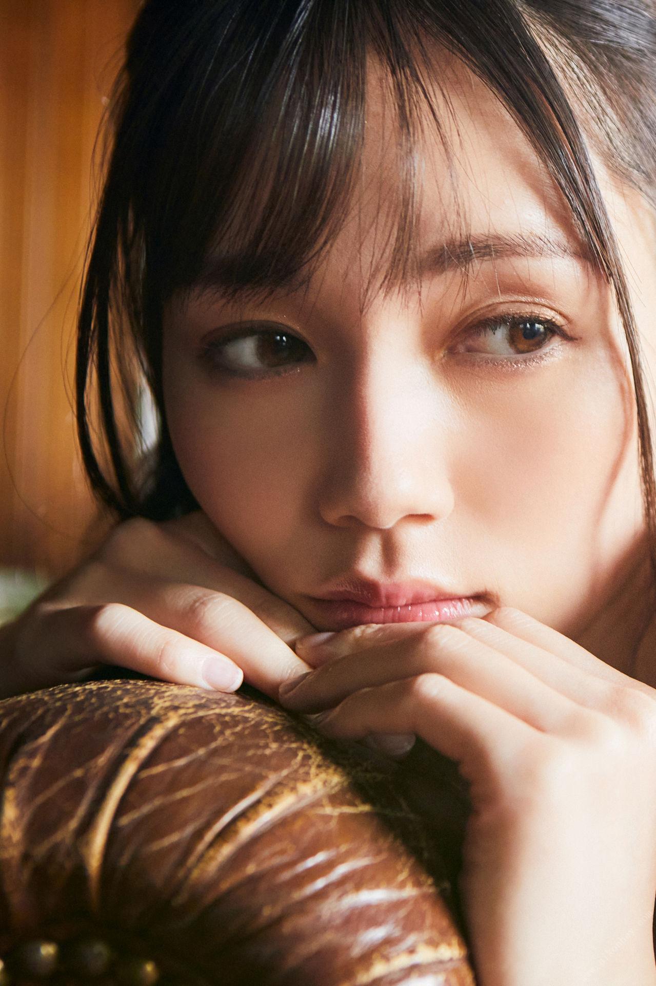涼森れむ 世界一美しいヘアヌード レッド Ver. FRIDAY デジタル写真集 90P