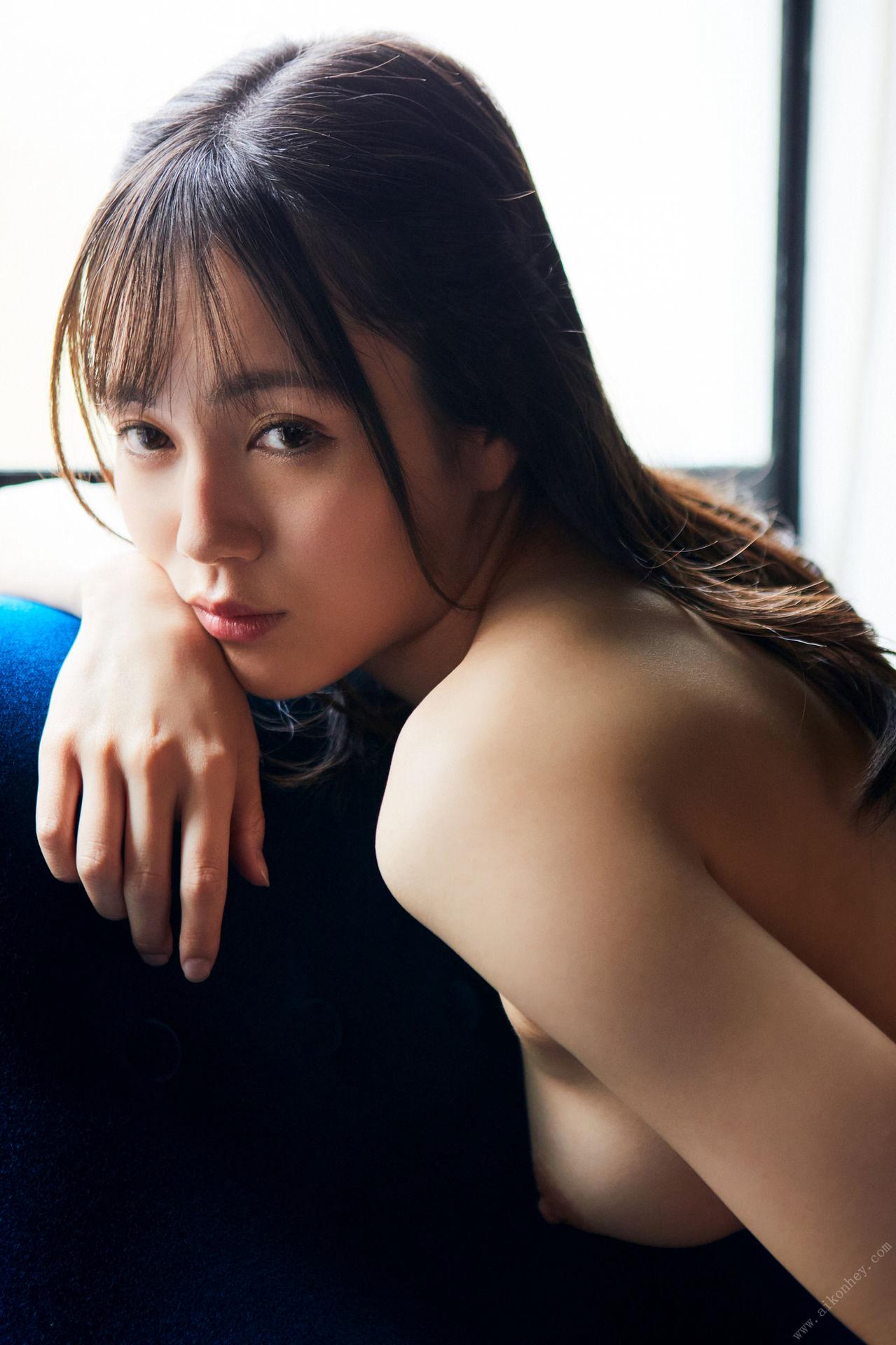涼森れむ 世界一美しいヘアヌード レッド Ver. FRIDAY デジタル写真集 90P