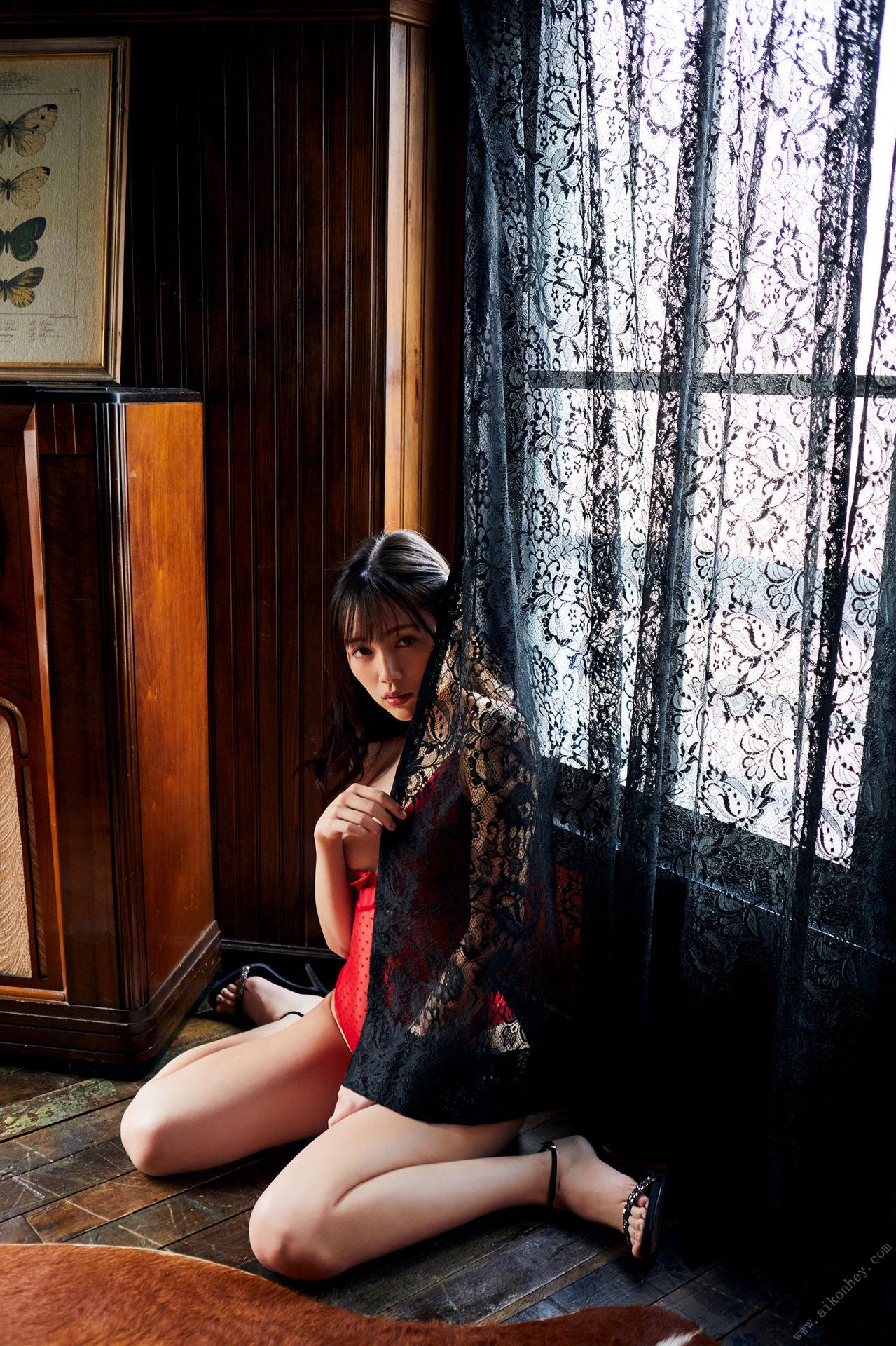 涼森れむ 世界一美しいヘアヌード レッド Ver. FRIDAY デジタル写真集 90P