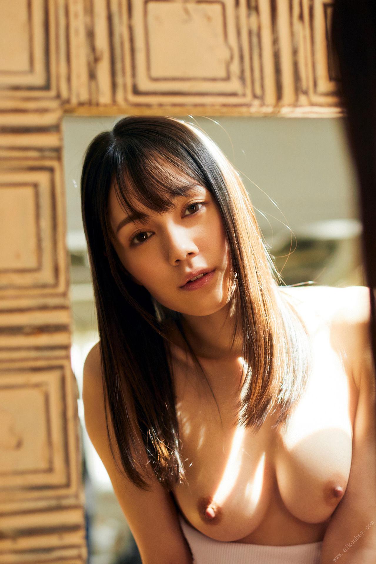 涼森れむ 世界一美しいヘアヌード レッド Ver. FRIDAY デジタル写真集 90P