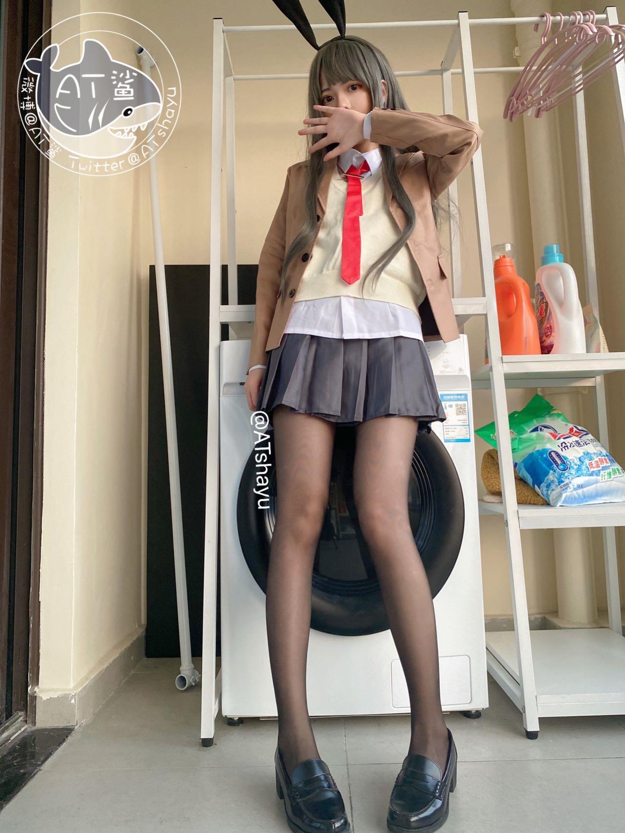 AT Shark - Mai Senpai