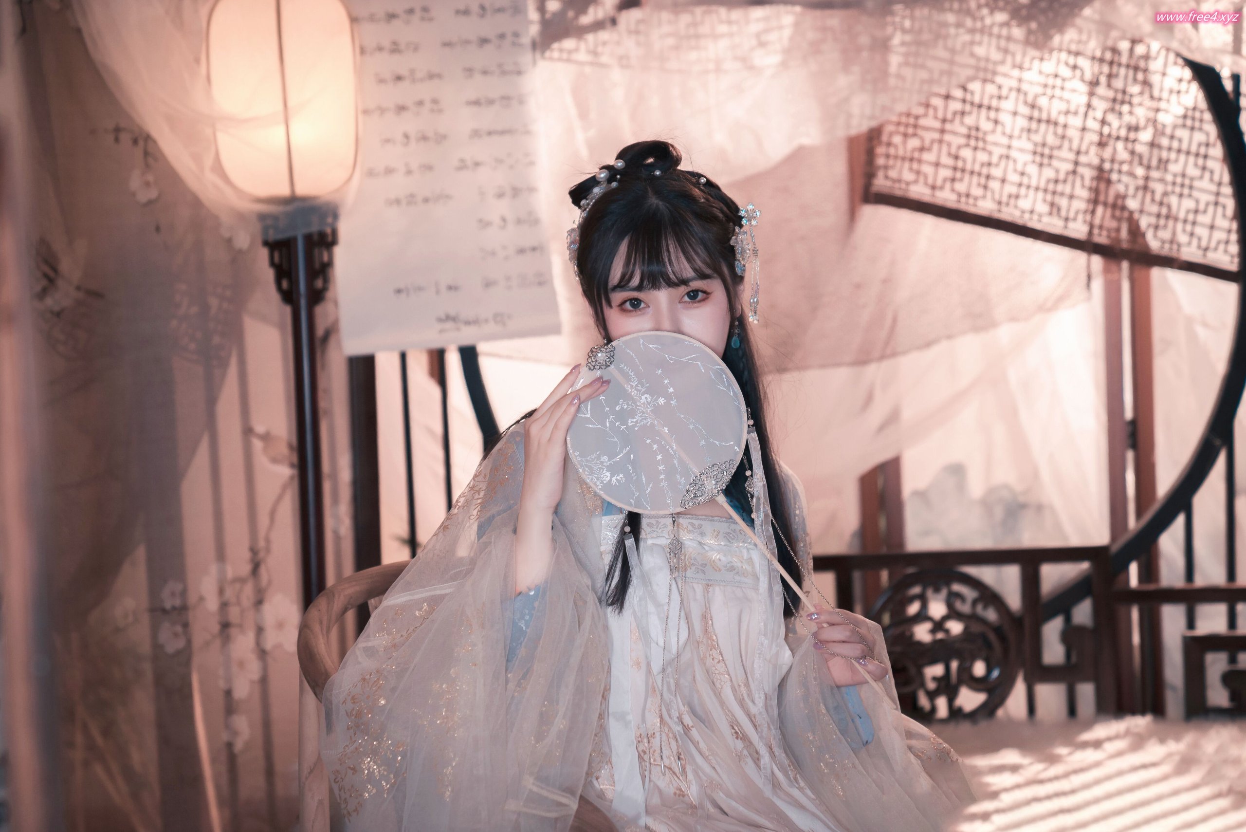 [恋恋艾妮] 漢服
