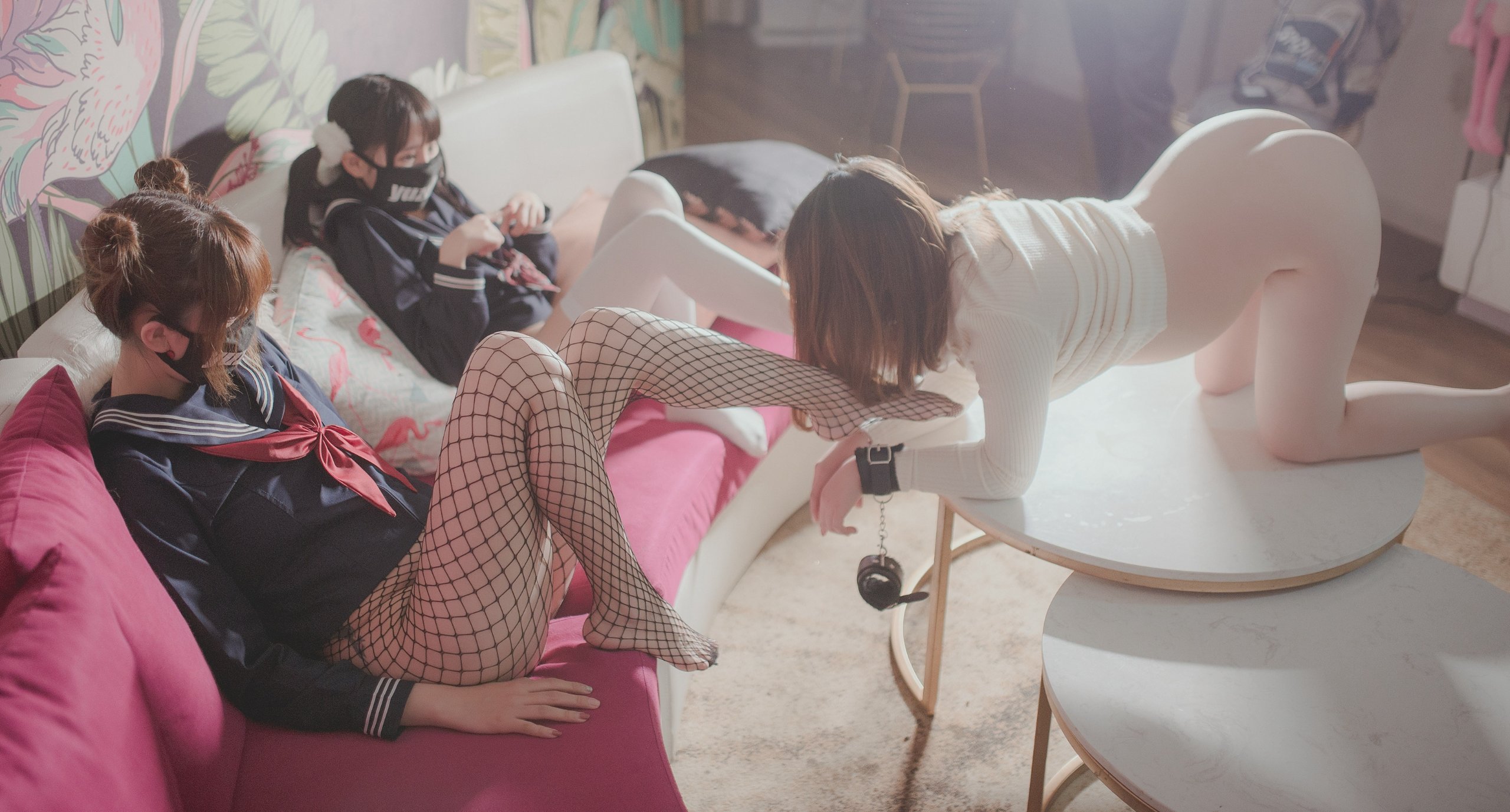 Yuzuki]_Chị và em gái và mẹ_42P_–_Telegraph