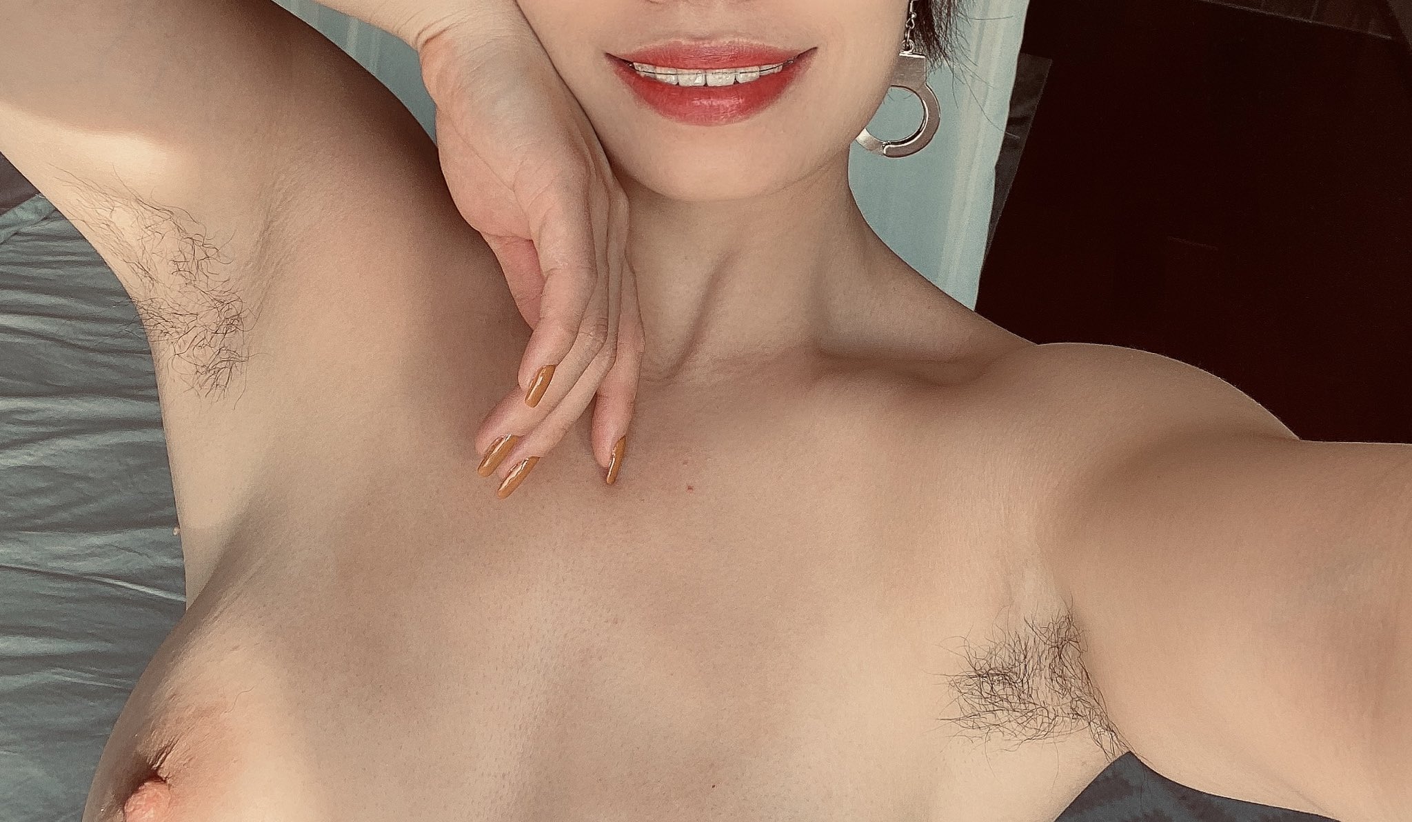 國版卡戴珊！推特抖音網紅擼鐵健身女王（夏甜）下海不雅自拍流出露出裸體健身裸舞身材無敵