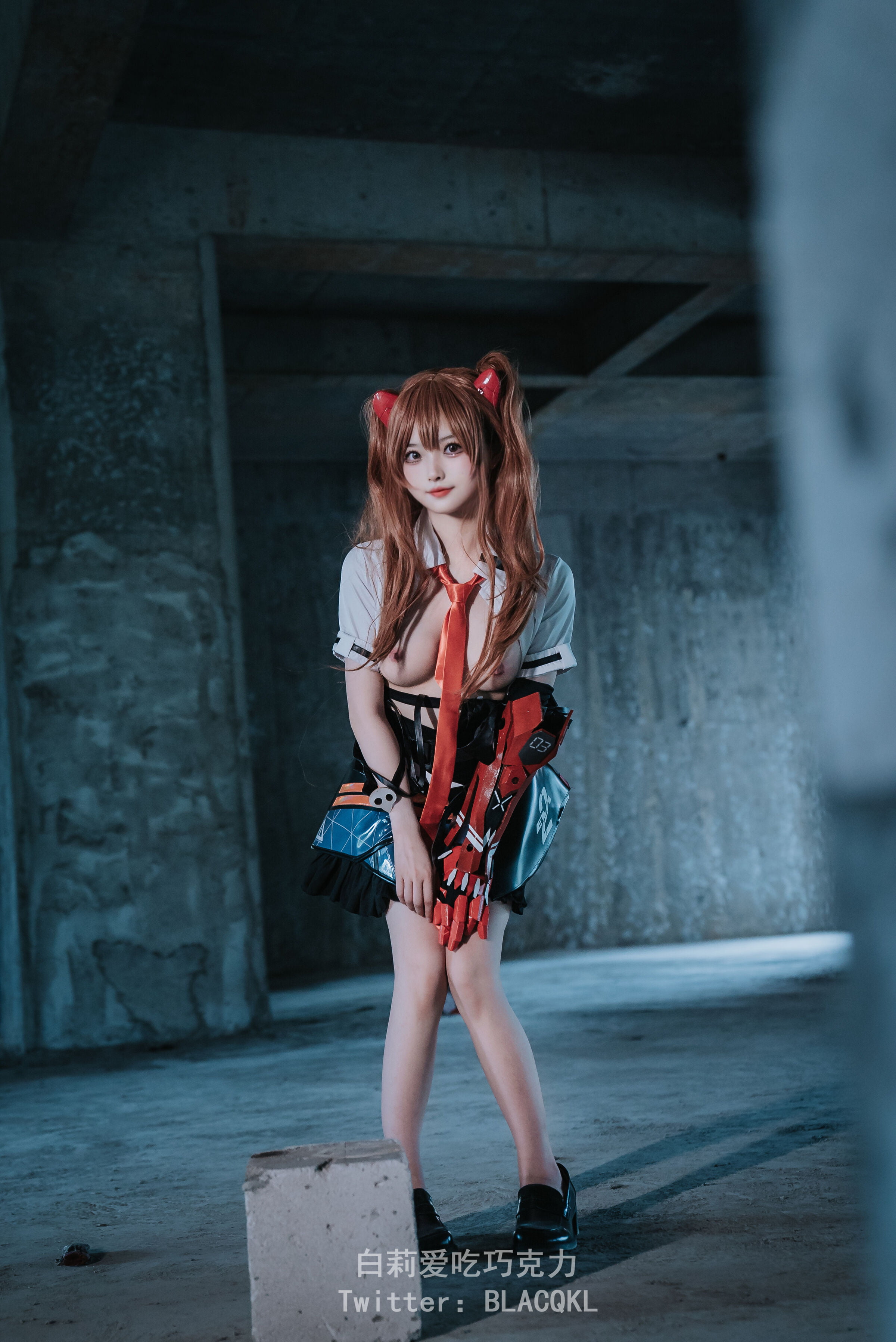 Bai Li loves to eat chocolate - Asuka (EVA)