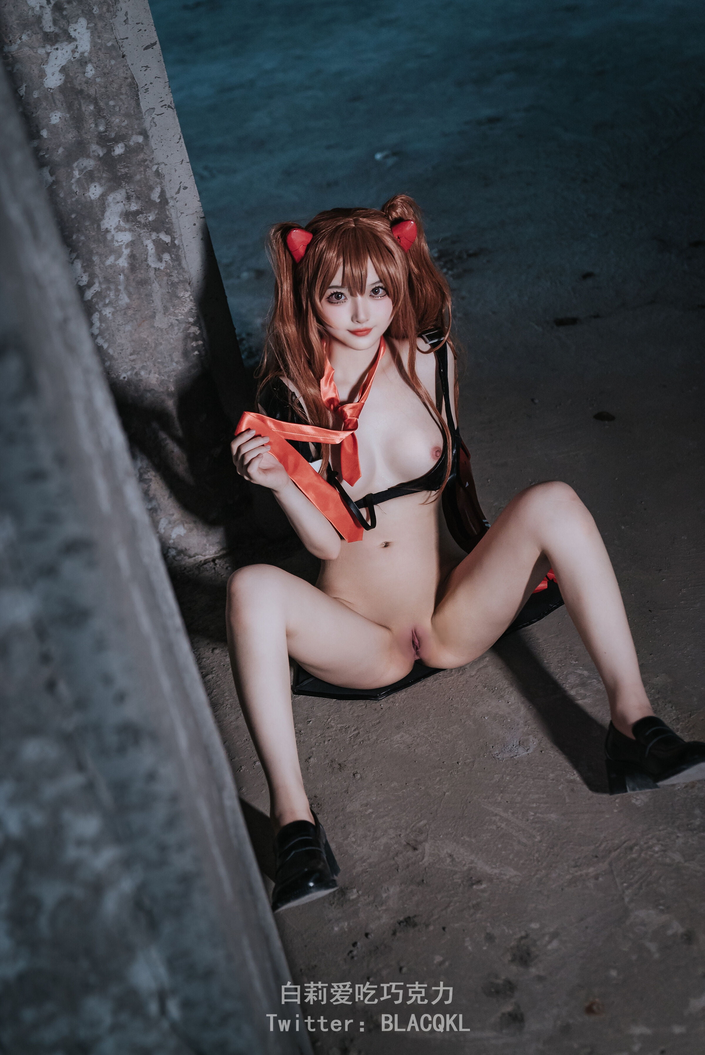 Bai Li loves to eat chocolate - Asuka (EVA)