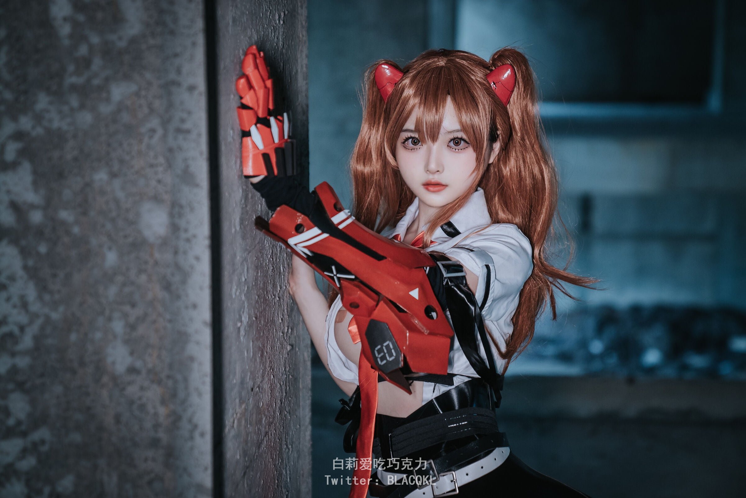 Bai Li loves to eat chocolate - Asuka (EVA)