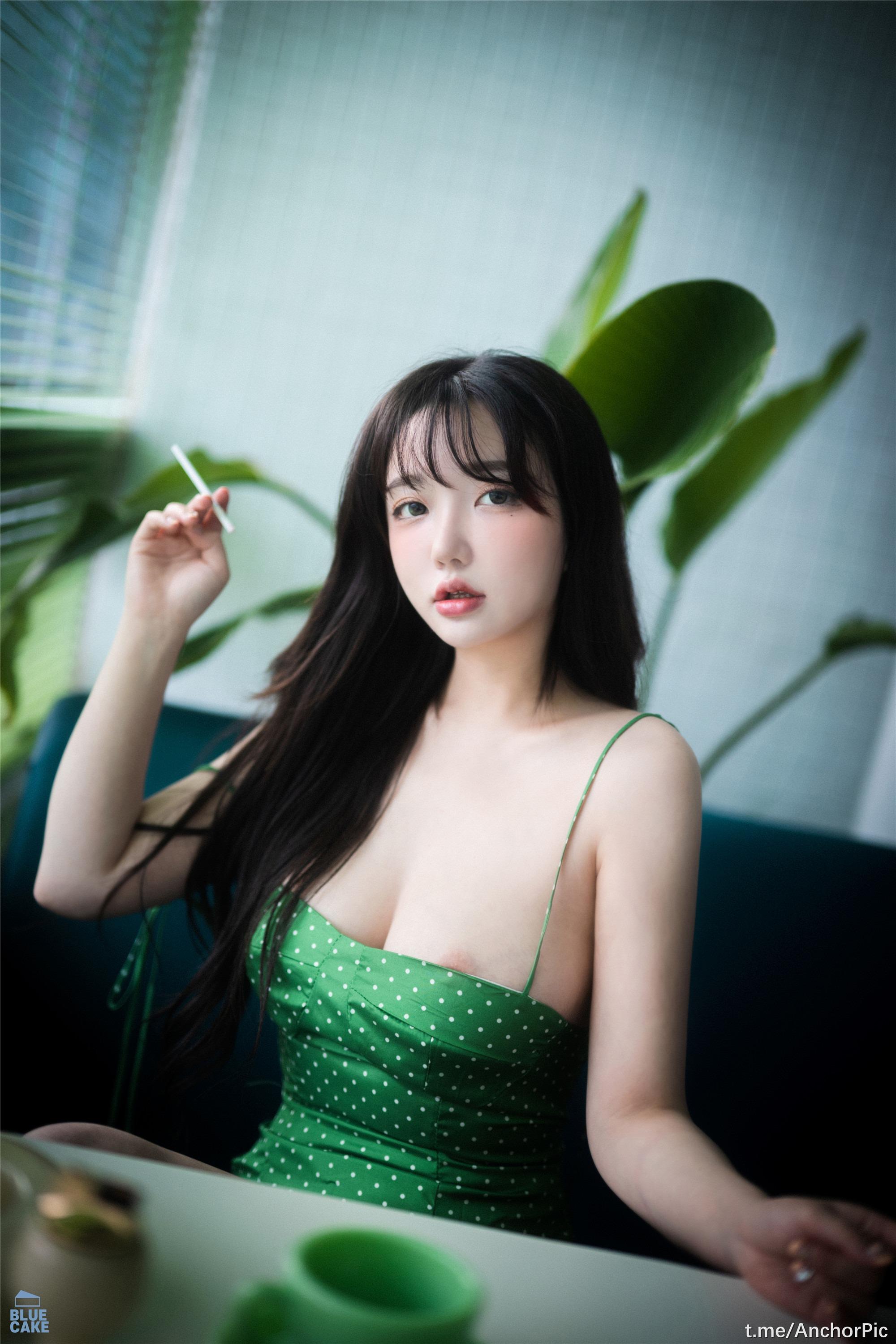 BLUECAKE] 孫藝銀 (손예은) - Nothing RED 104P