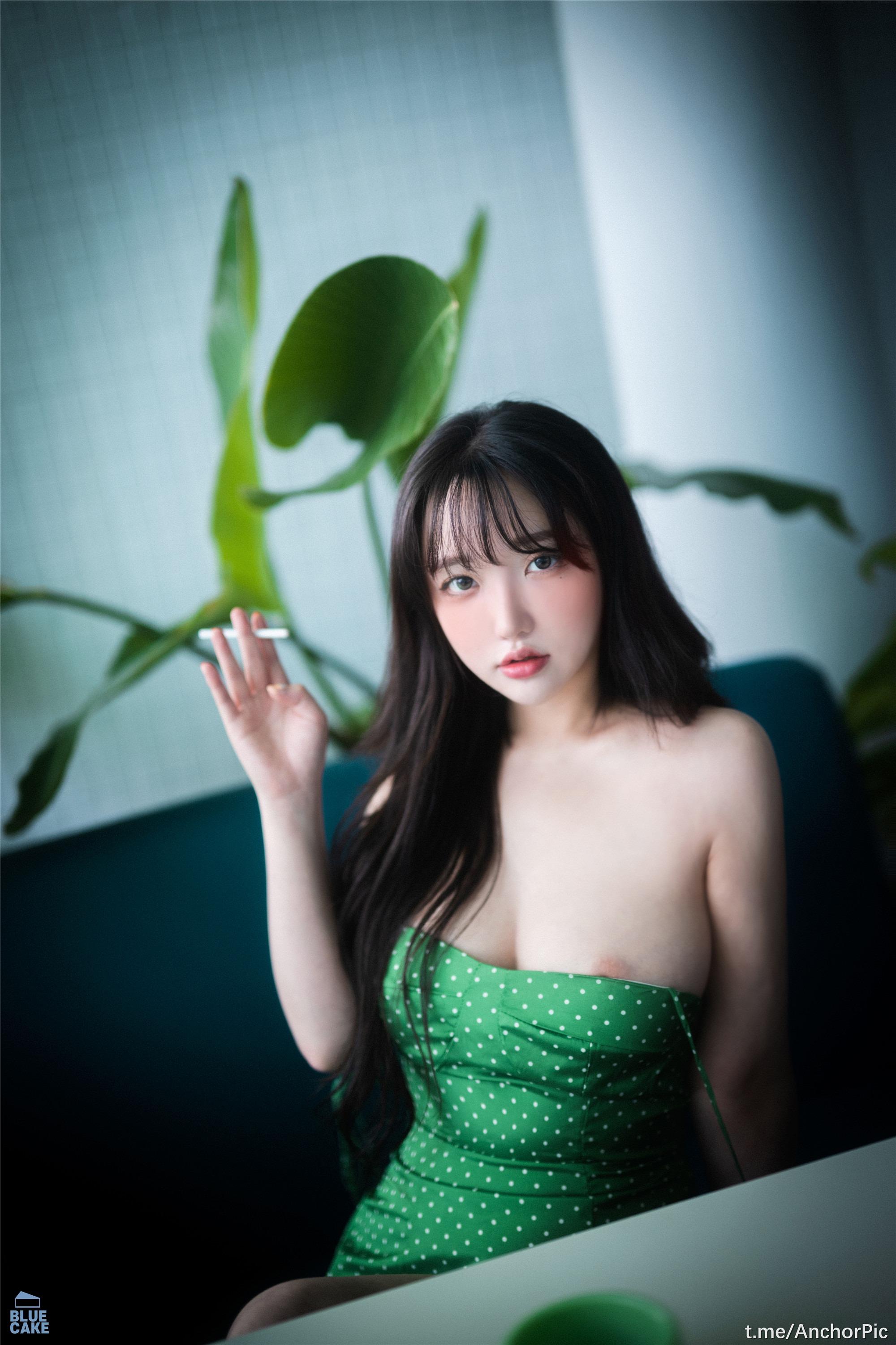 BLUECAKE] 孫藝銀 (손예은) - Nothing RED 104P