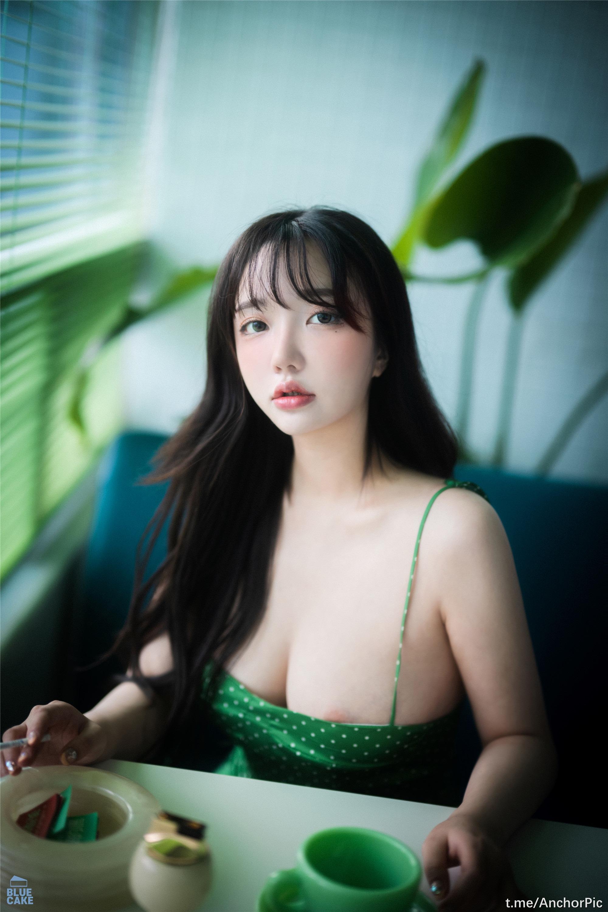 BLUECAKE] 孫藝銀 (손예은) - Nothing RED 104P