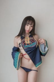 Littlesshine晴兒「千張邪惡豔照」被瘋傳港童顏網紅認了是本人 | 화보 갤러리 업데이트