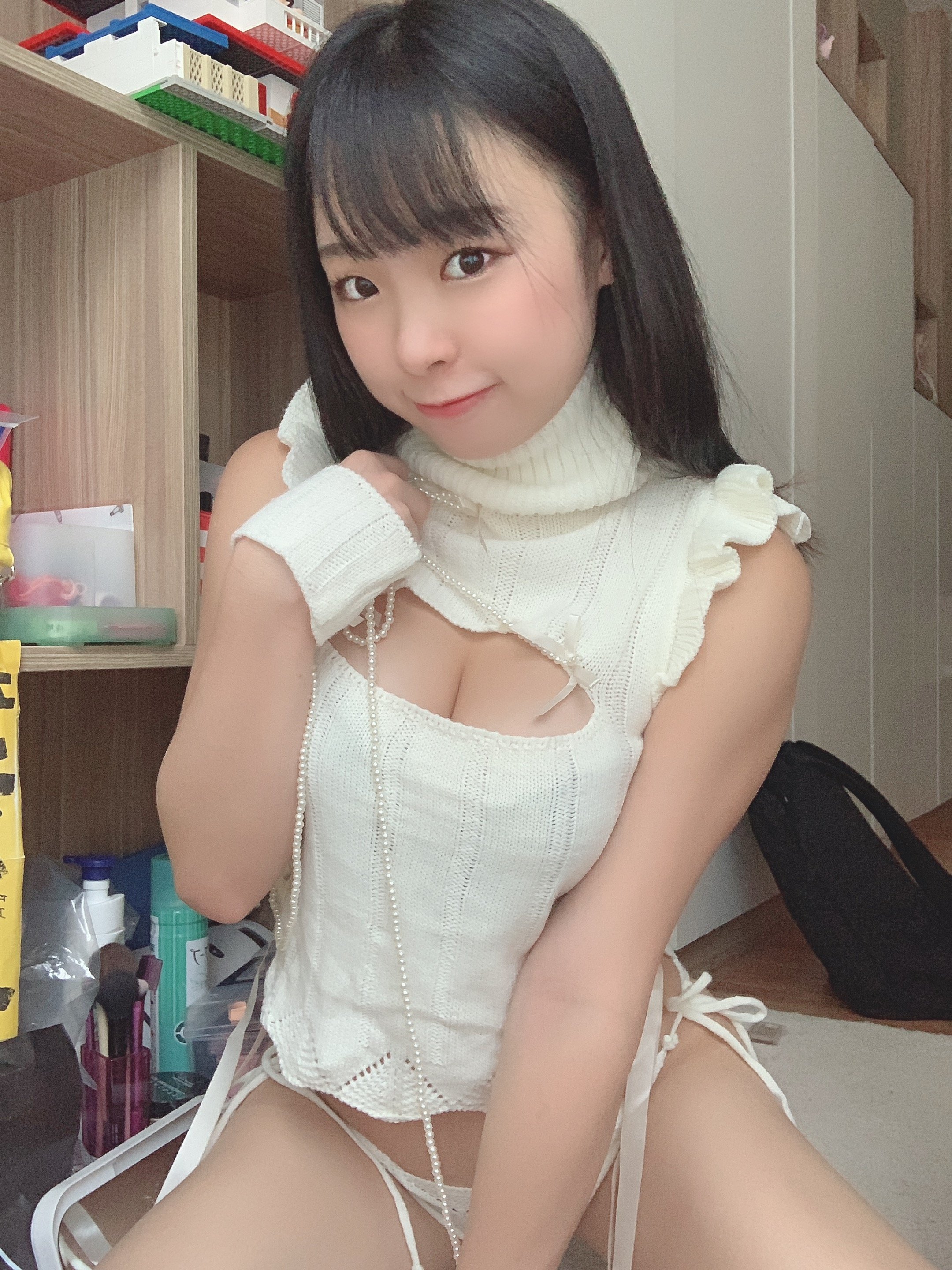 Littlesshine晴兒「千張邪惡豔照」被瘋傳港童顏網紅認了是本人 | 94寫真SEO精選