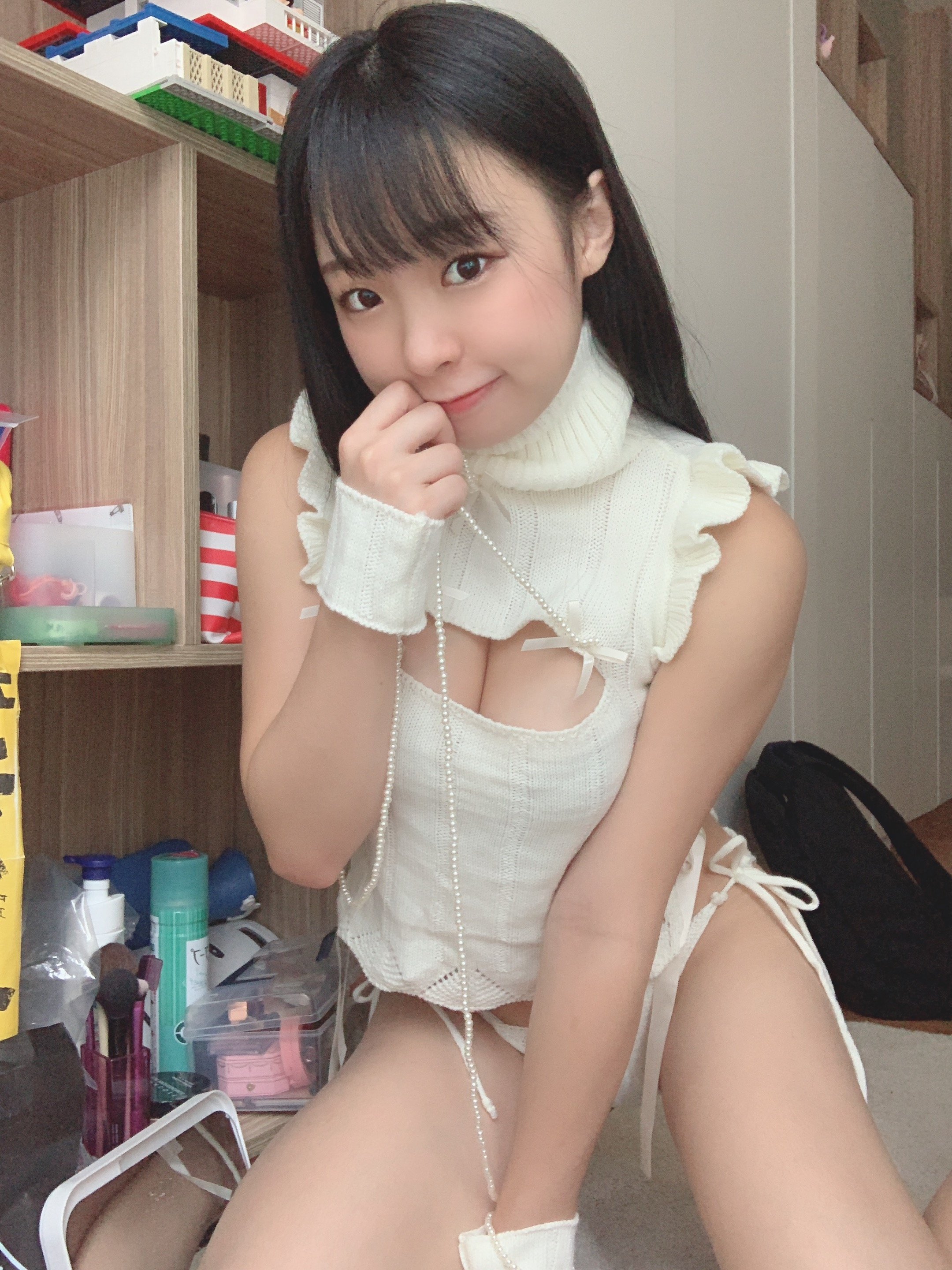 Littlesshine晴兒「千張邪惡豔照」被瘋傳港童顏網紅認了是本人 | 94寫真SEO精選