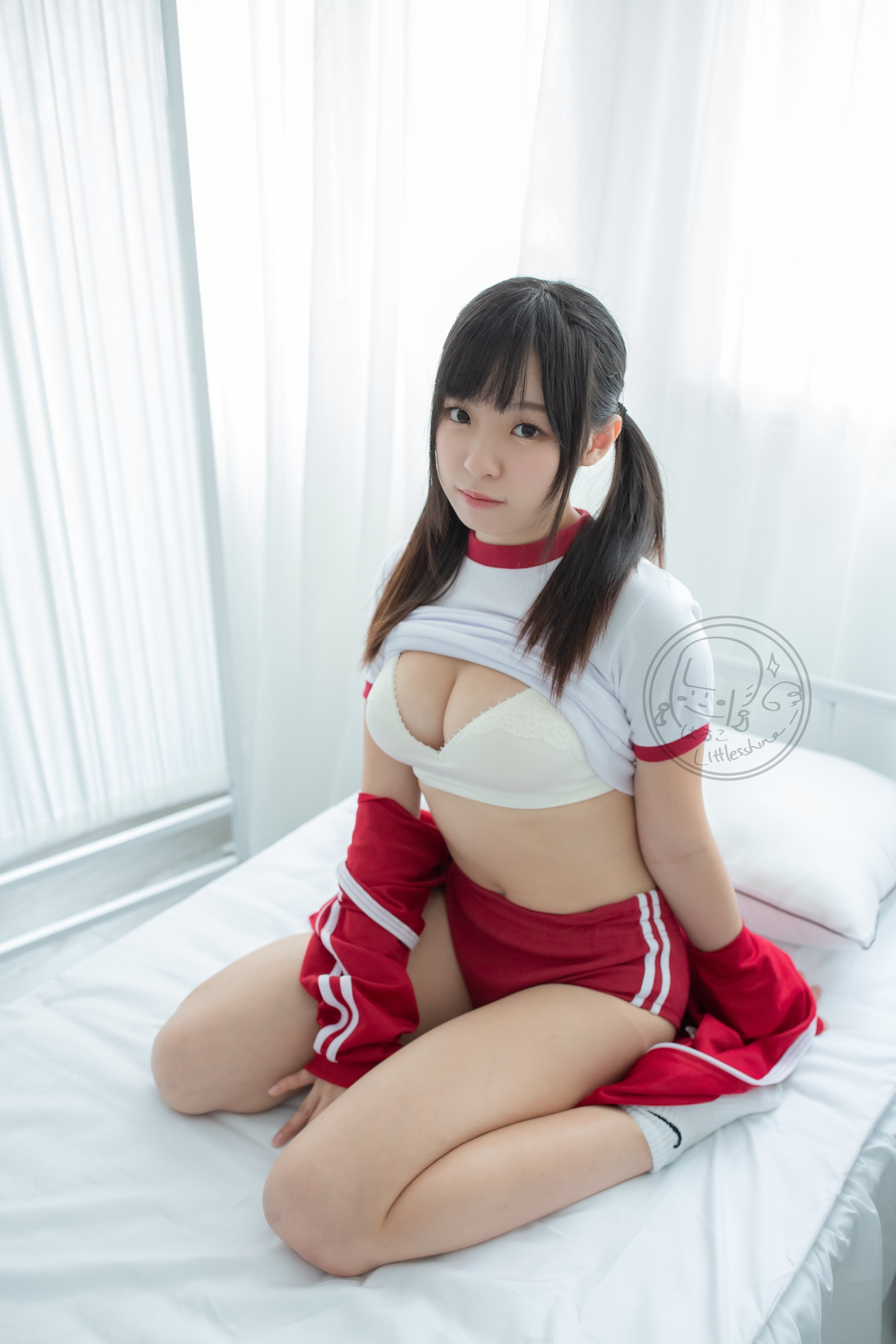 Littlesshine Qing'er Viral Photo Set