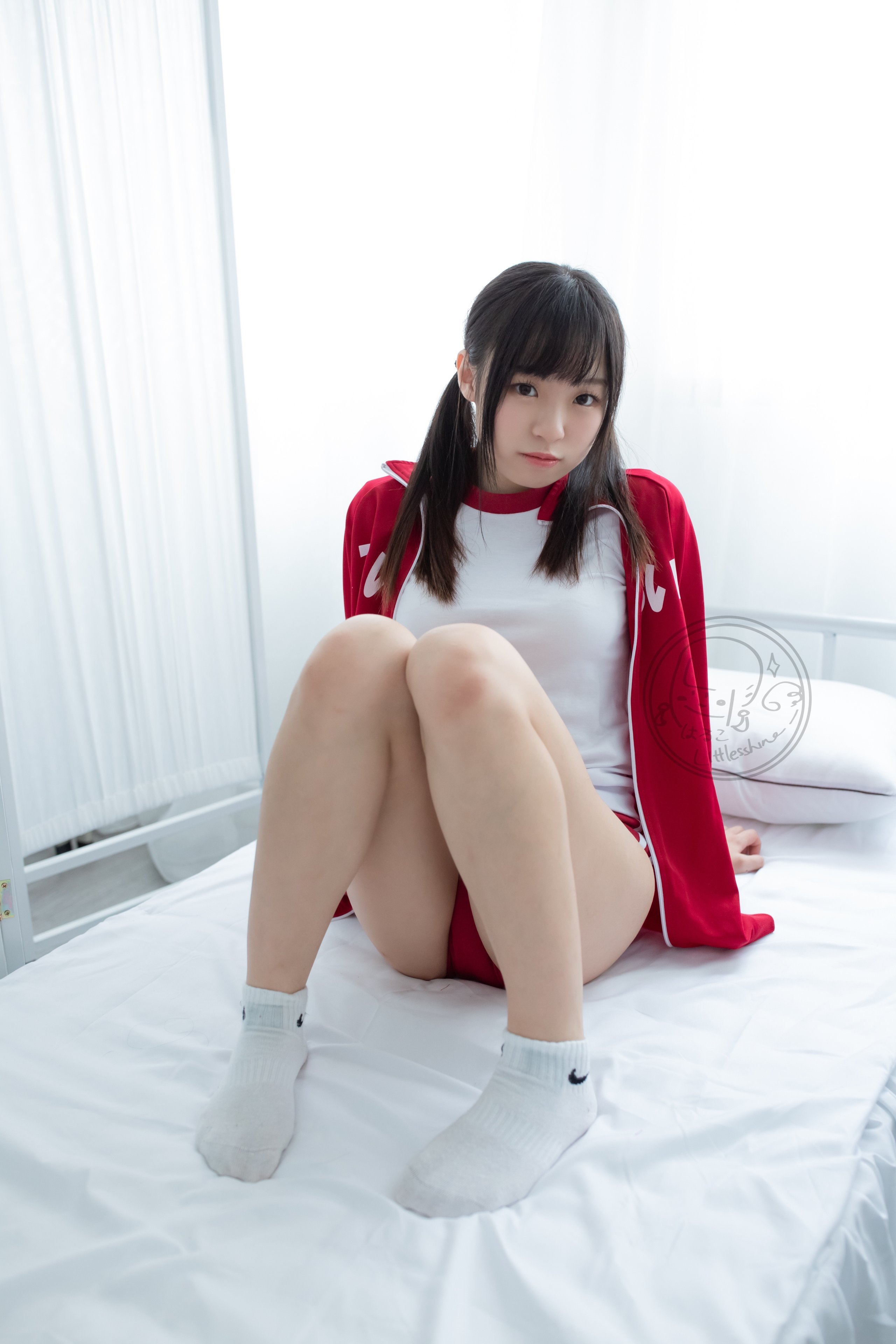 Littlesshine Qing'er Viral Photo Set