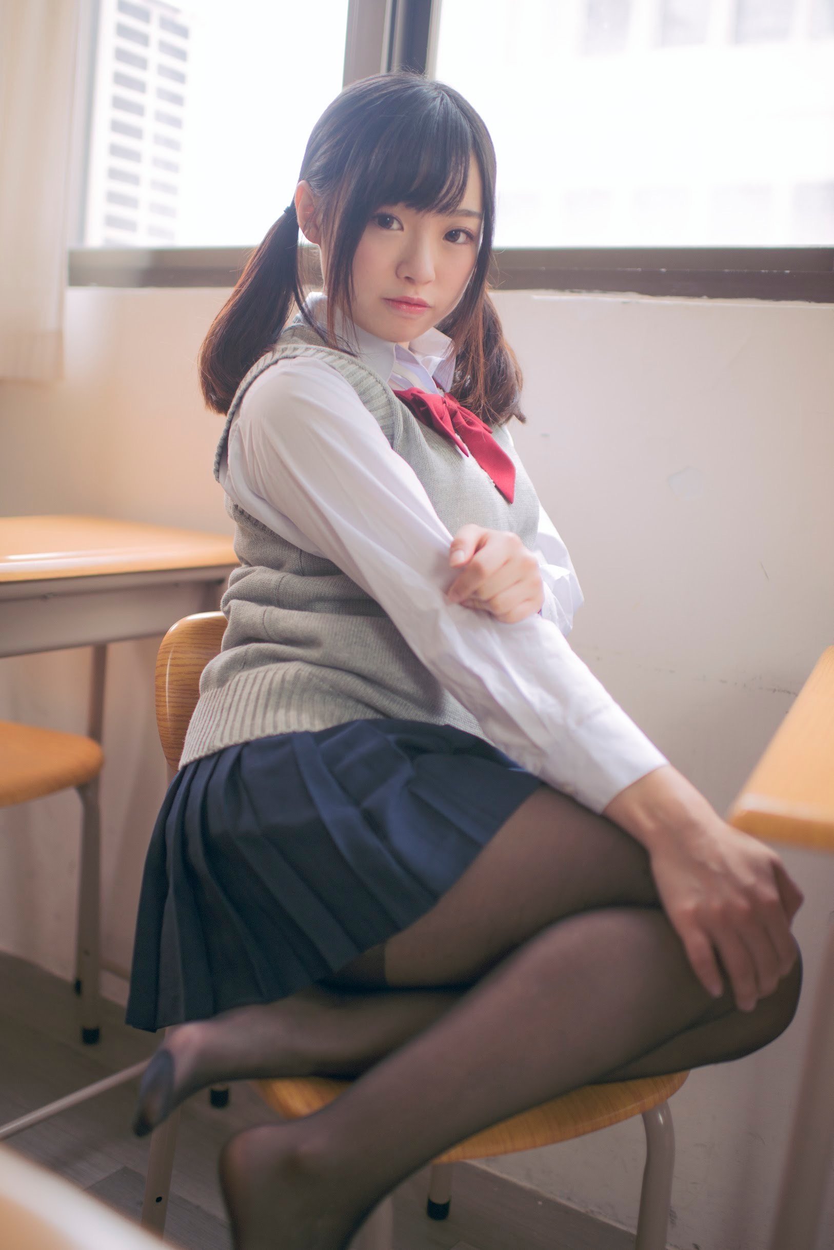 Littlesshine晴兒「千張邪惡豔照」被瘋傳港童顏網紅認了是本人 | 94寫真SEO精選