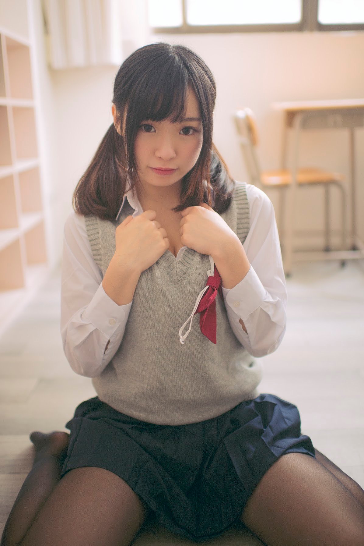 Littlesshine晴兒「千張邪惡豔照」被瘋傳港童顏網紅認了是本人 | 94寫真SEO精選