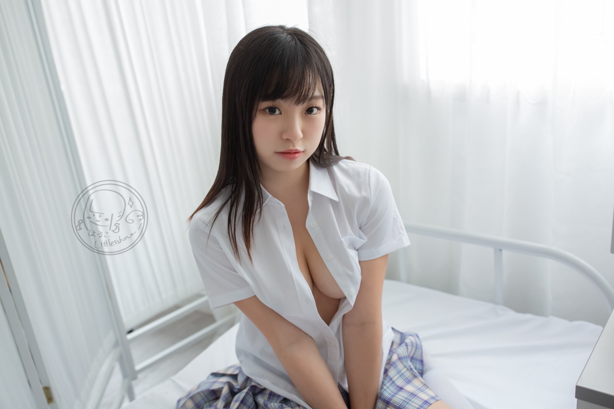 Littlesshine Qing'er Viral Photo Set