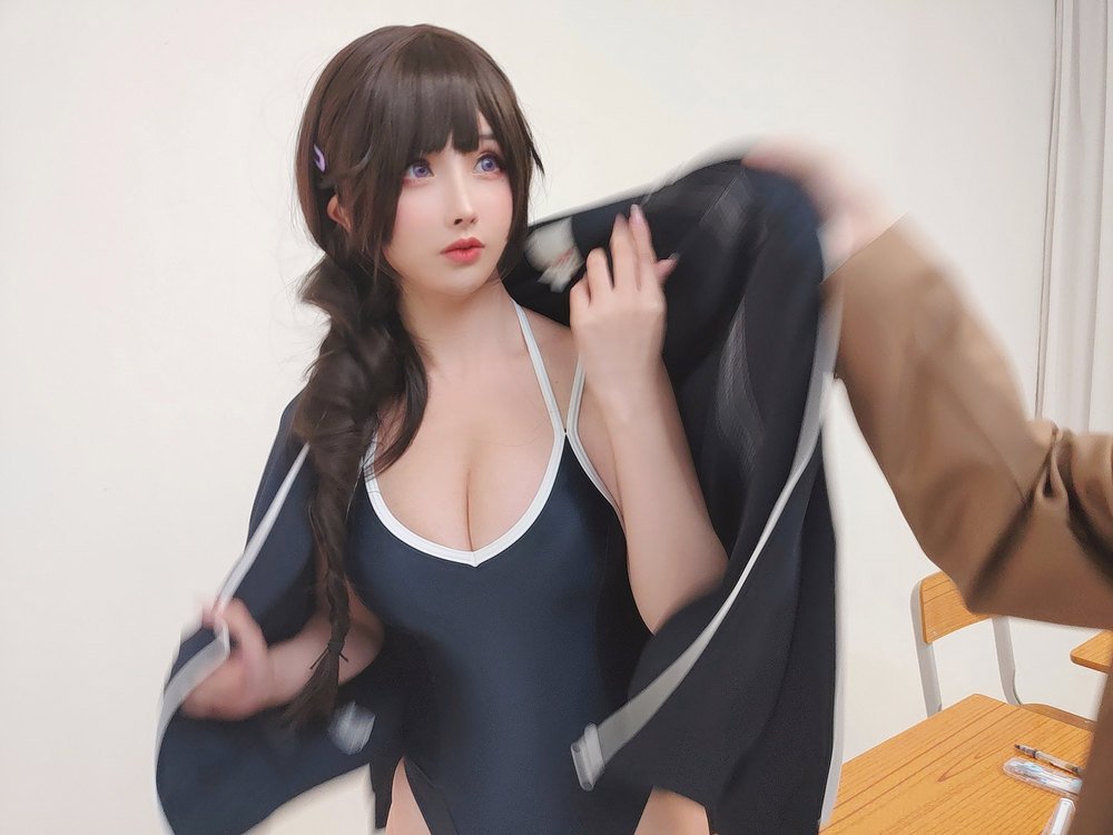 Rioko涼涼子《牛頭人三NTR》Cosplay寫真