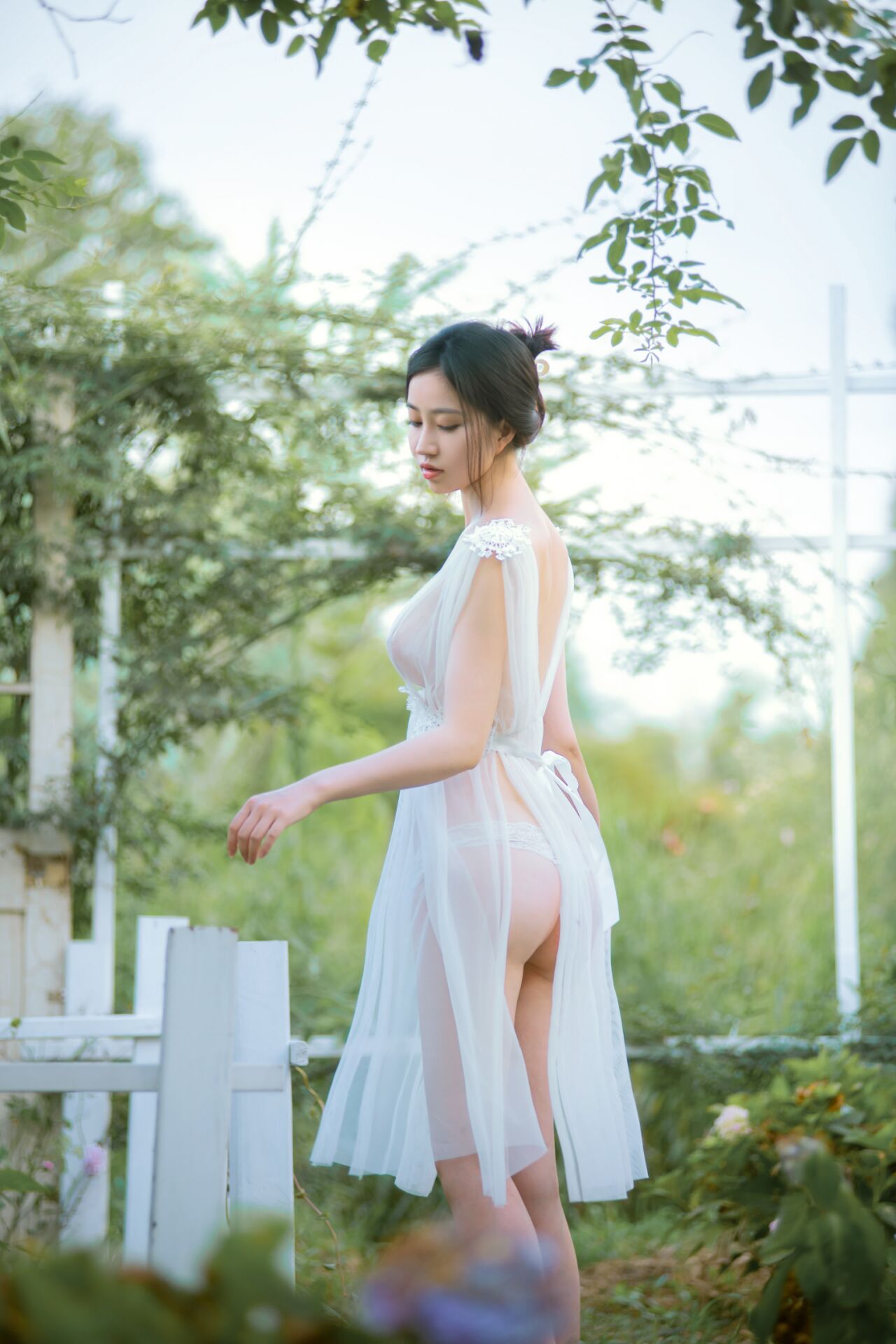 年年《神明之女》