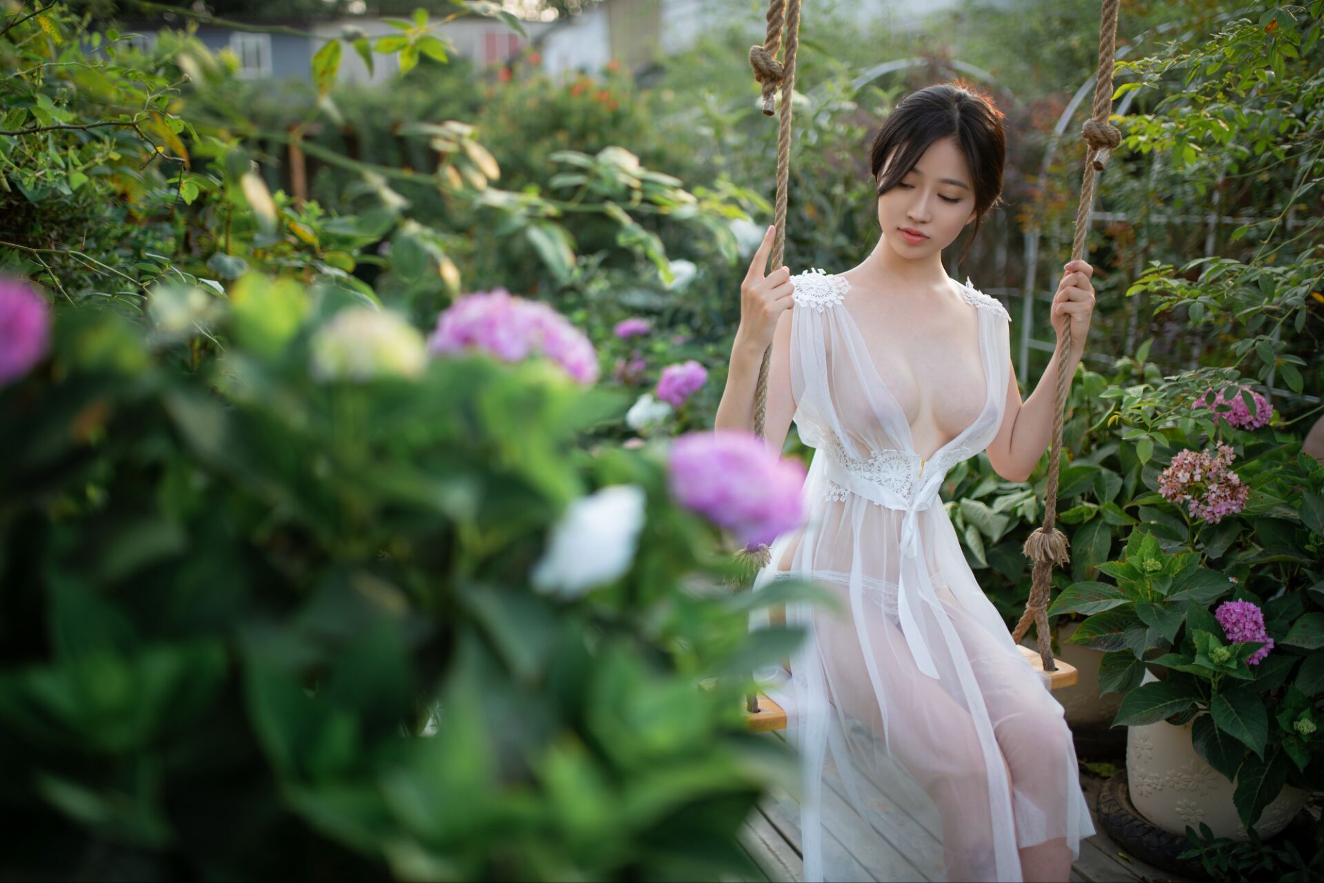 년년 《신명지녀》