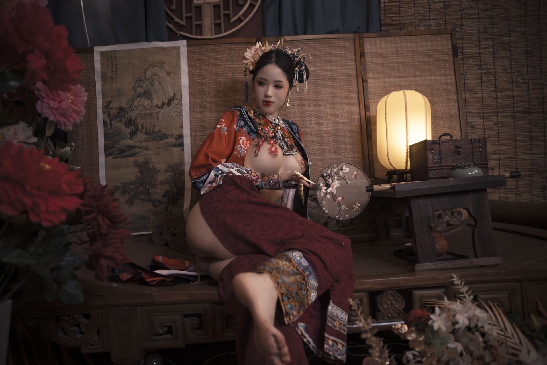 Titanium alloy TiTi: Qing Palace Costumes
