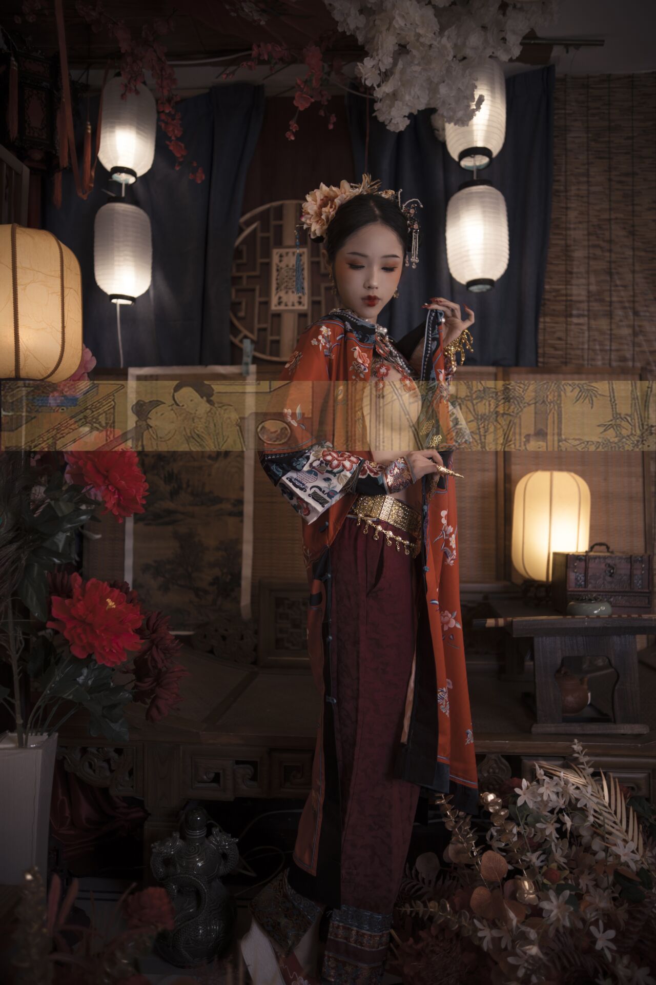 Hợp kim titan TiTi: Trang phục Cung đình Thanh
