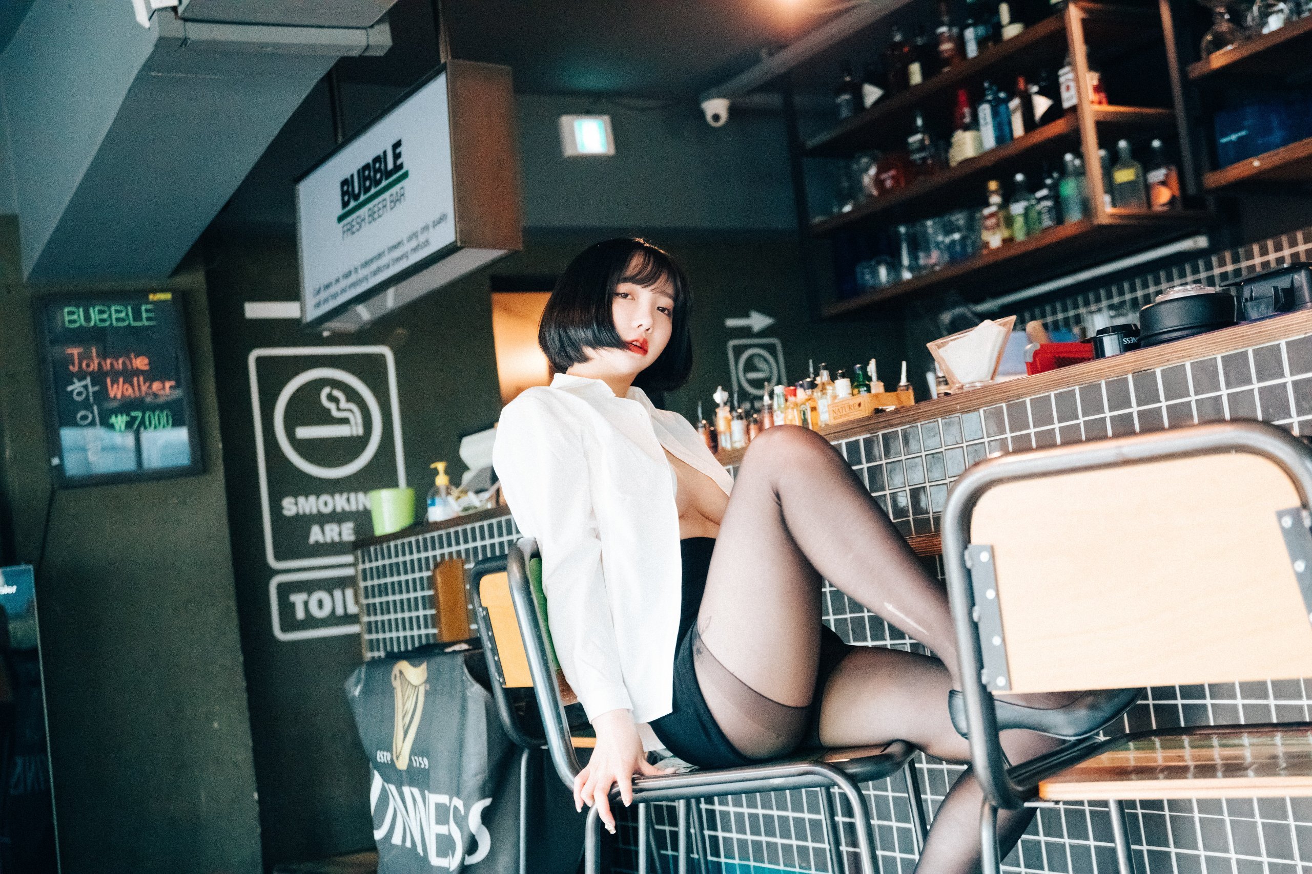 ลูซี่] เยอึน - เทนเต็ด เลิฟ บาร์