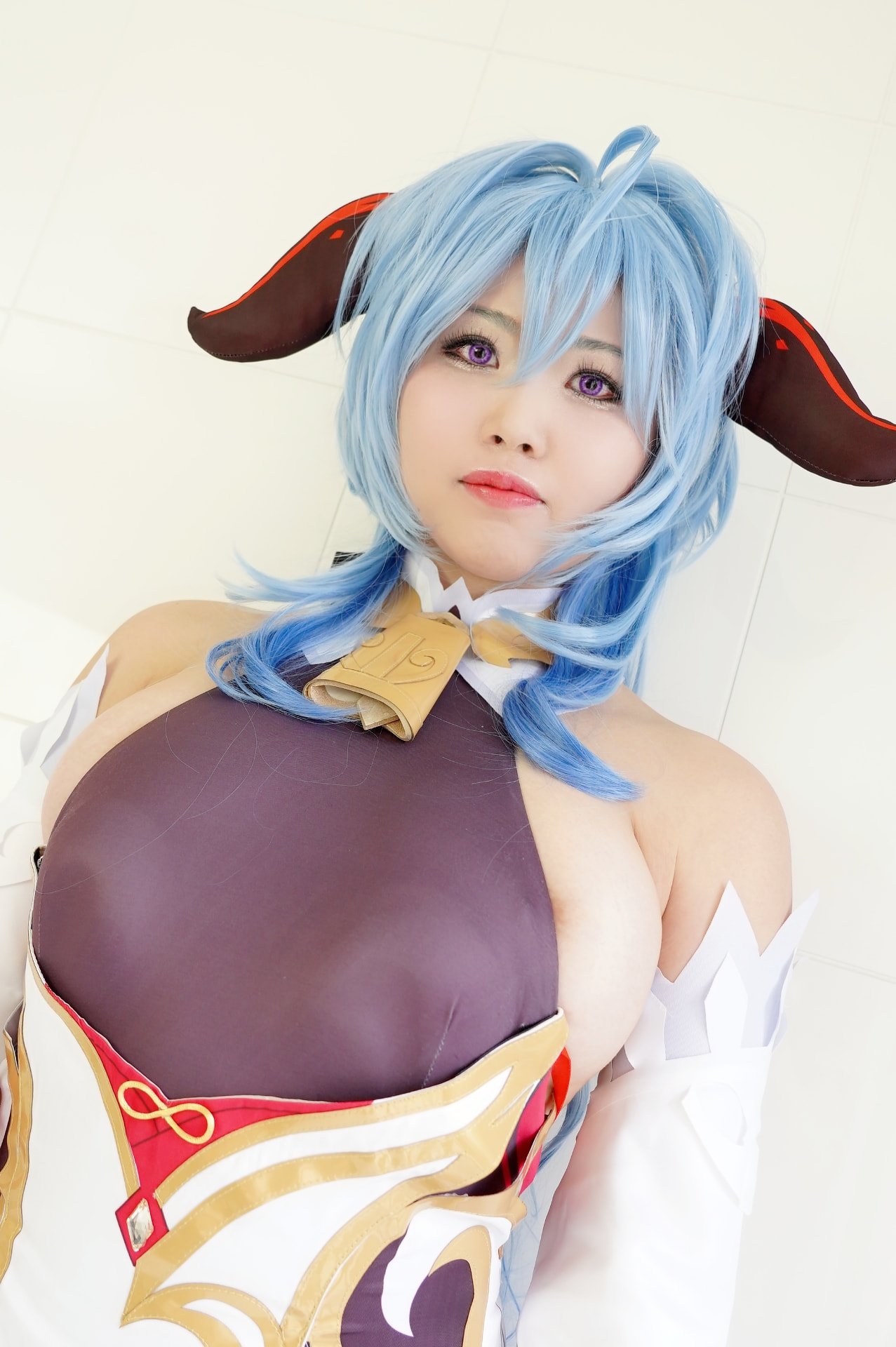 [SAD-131] [白餡堂] Hカップ爆乳蹂躙！メートルオーバーのデカ乳長身レイヤー拘束調教3P 原〇甘〇