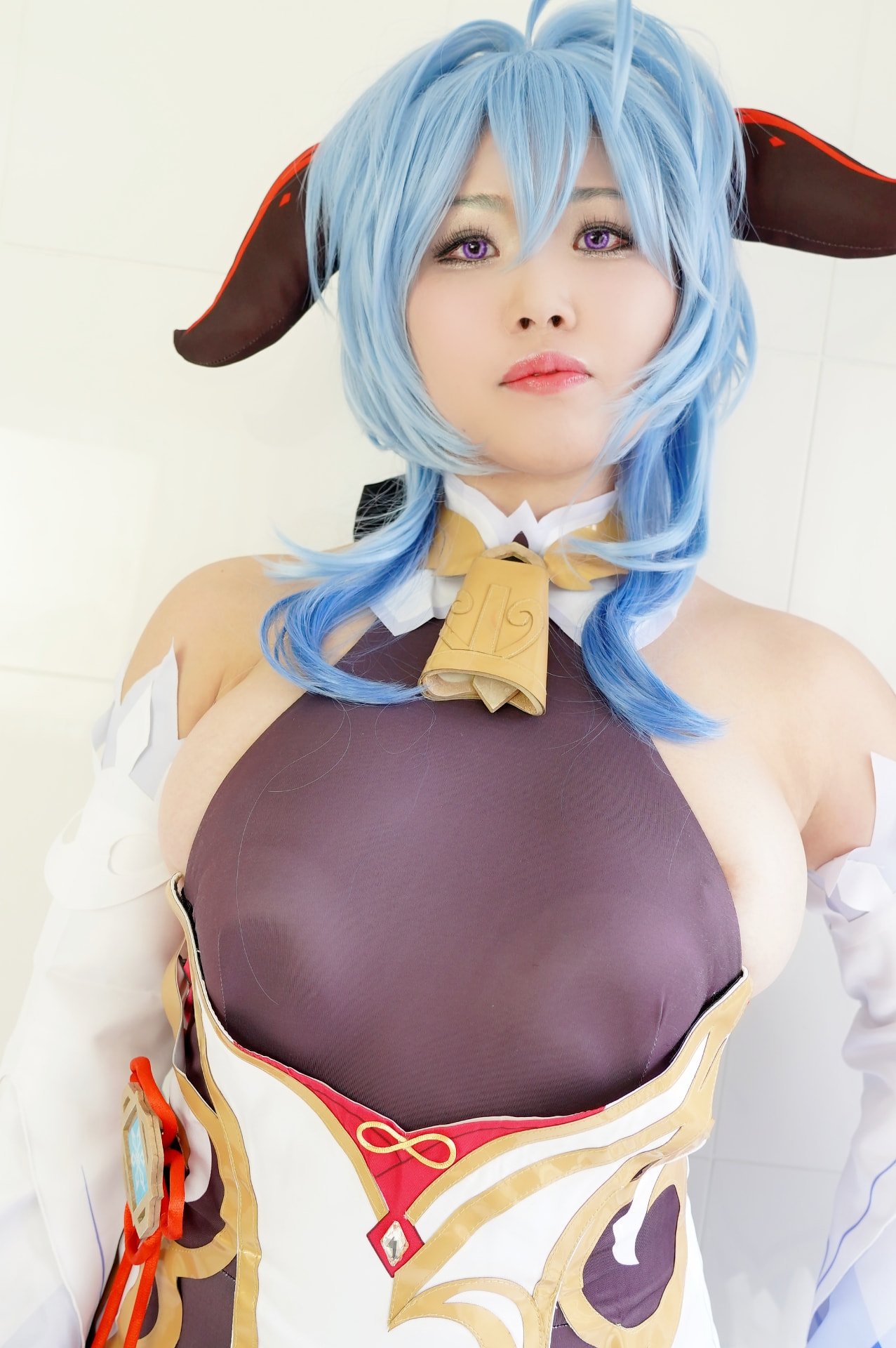 [SAD-131] [白餡堂] Hカップ爆乳蹂躙！メートルオーバーのデカ乳長身レイヤー拘束調教3P 原〇甘〇