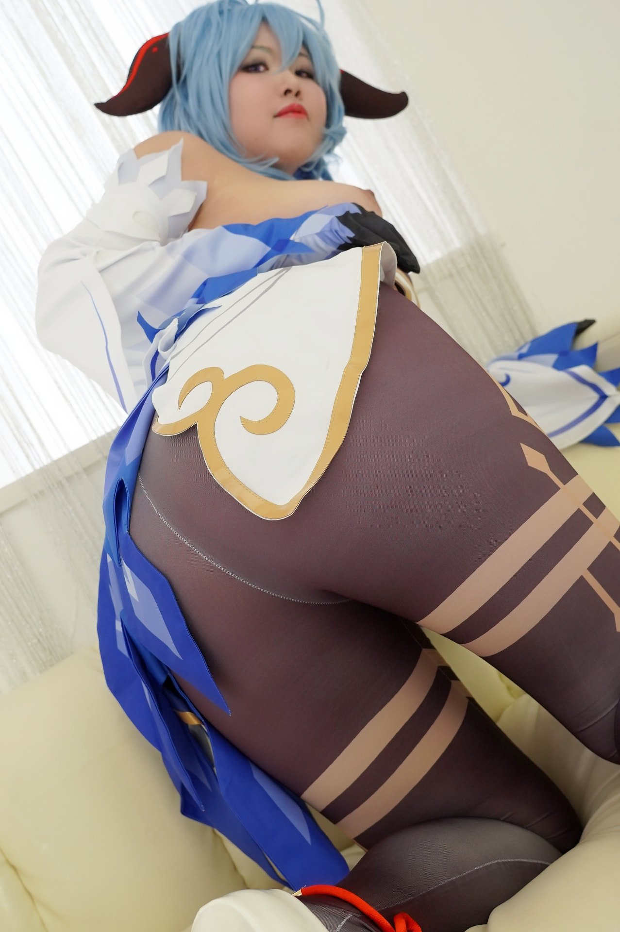 [SAD-131] [白餡堂] Hカップ爆乳蹂躙！メートルオーバーのデカ乳長身レイヤー拘束調教3P 原〇甘〇