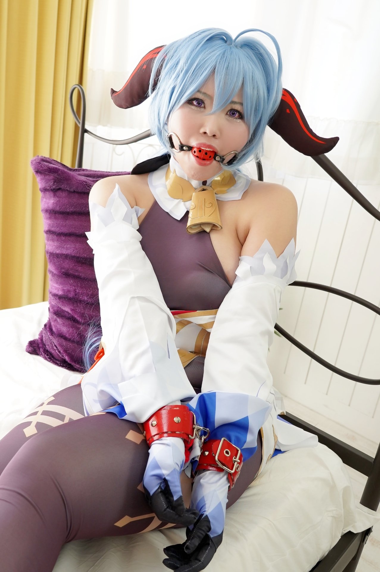 [SAD-131] [白餡堂] Hカップ爆乳蹂躙！メートルオーバーのデカ乳長身レイヤー拘束調教3P 原〇甘〇
