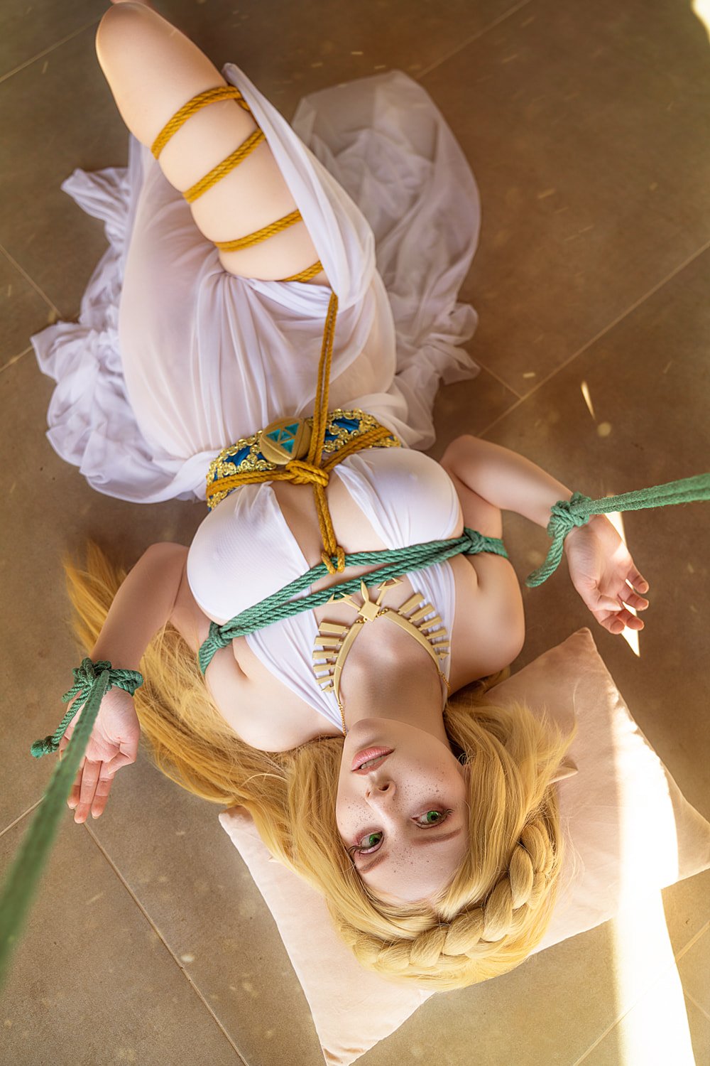 Helly Valentine - Zelda