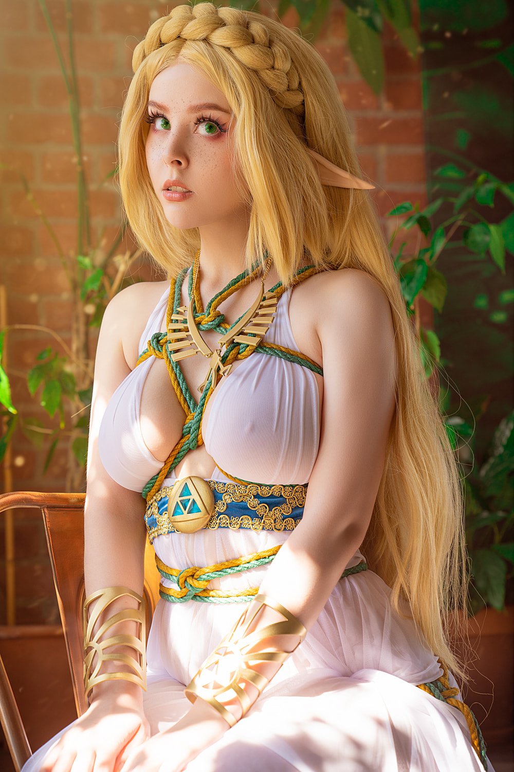 Helly Valentine - Zelda